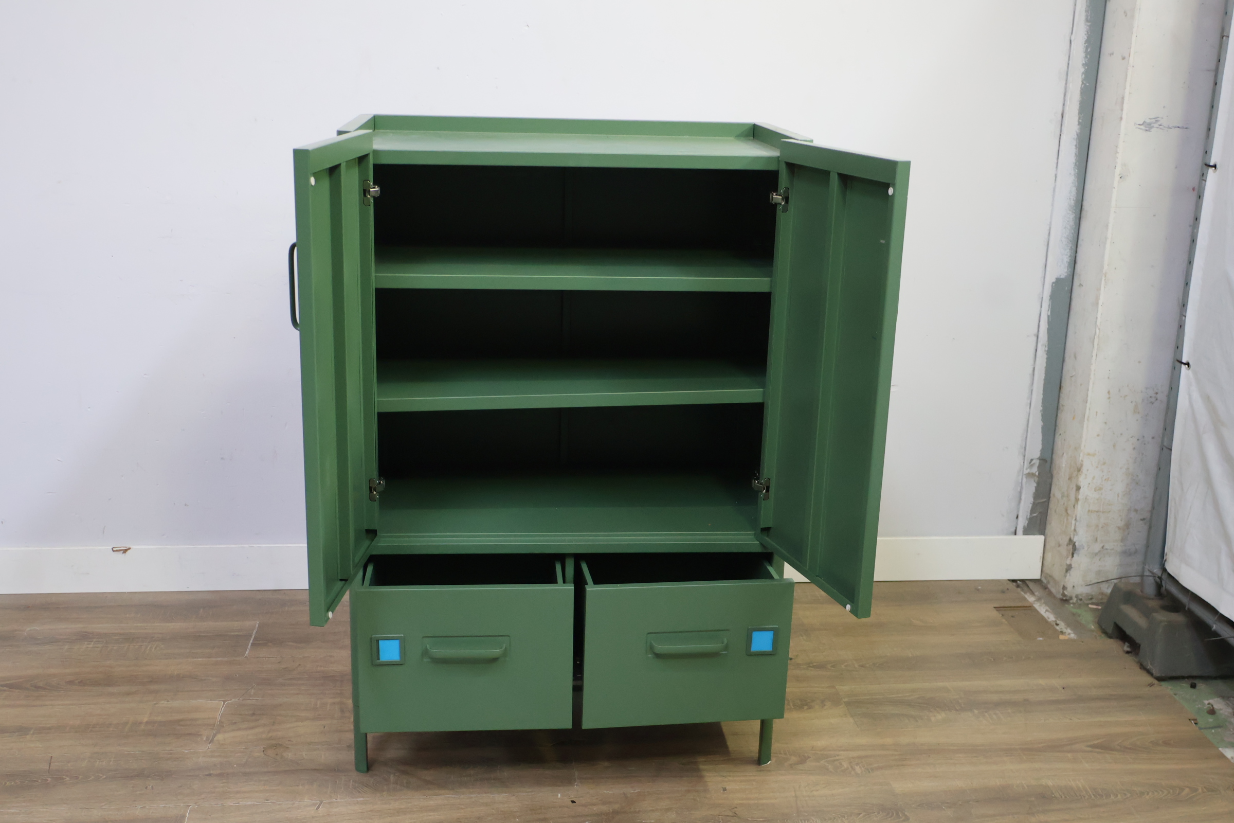 IKEA IDASEN Kast - Metaal – foto 14 – kavel bij GSD Auctions, Zoeterwoude