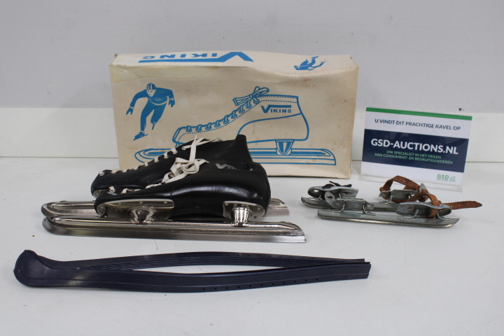 Viking vintage schaatsen set en vintage onderbindschaatsen set – kavel bij GSD Auctions, Zoeterwoude
