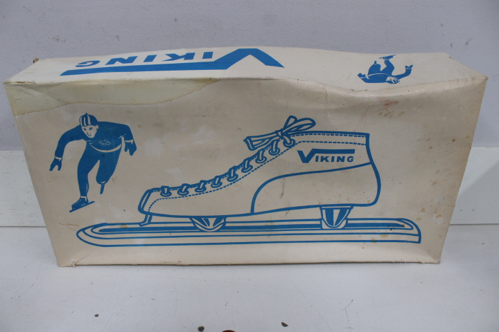 Viking vintage schaatsen set en vintage onderbindschaatsen set – foto 4 – kavel bij GSD Auctions, Zoeterwoude