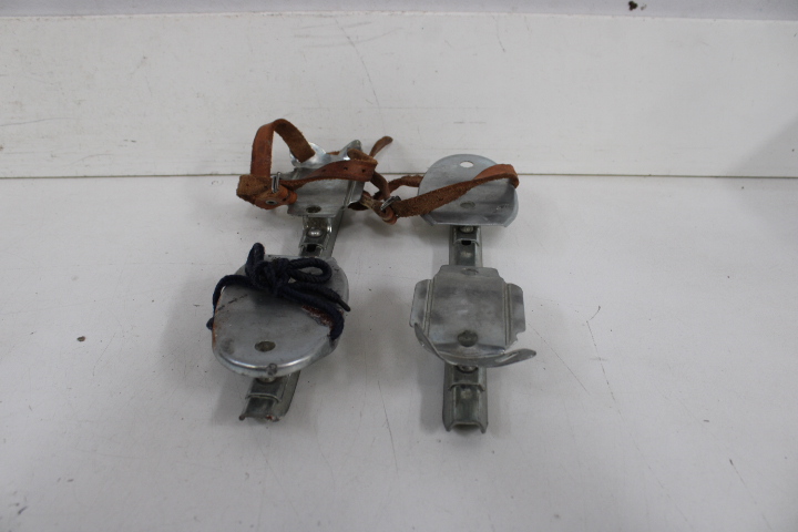 Viking vintage schaatsen set en vintage onderbindschaatsen set – foto 6 – kavel bij GSD Auctions, Zoeterwoude