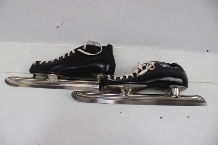 Viking vintage schaatsen set en vintage onderbindschaatsen set – foto 8 – kavel bij GSD Auctions, Zoeterwoude