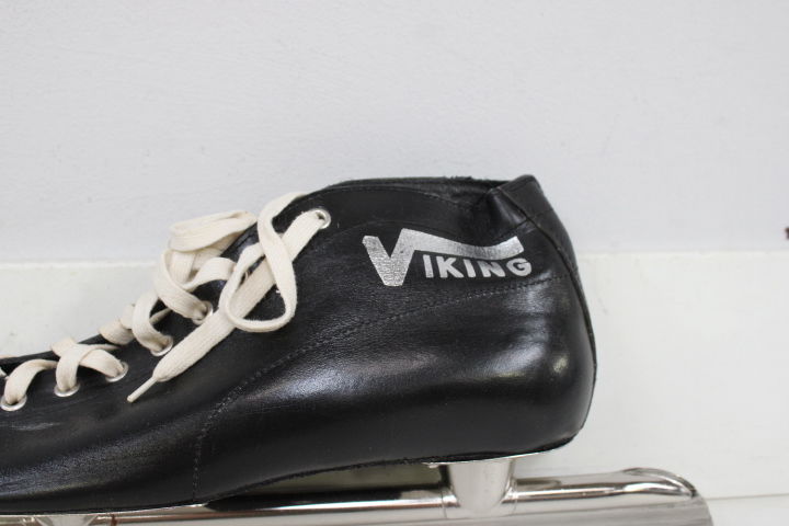 Viking vintage schaatsen set en vintage onderbindschaatsen set – foto 10 – kavel bij GSD Auctions, Zoeterwoude