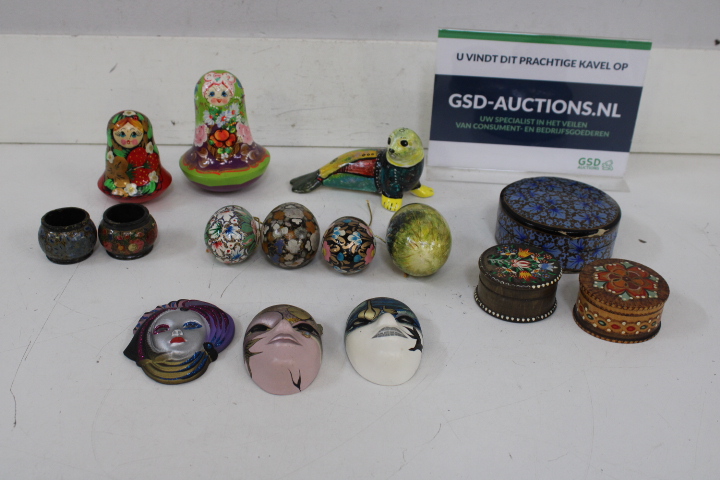Assortiment kleine decoratieve doosjes – foto 2 – kavel bij GSD Auctions, Zoeterwoude