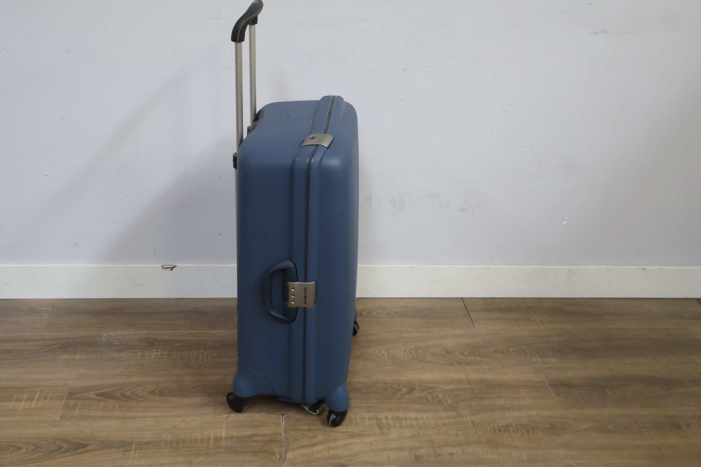 Samsonite Hardcase Koffer – foto 4 – kavel bij GSD Auctions, Zoeterwoude