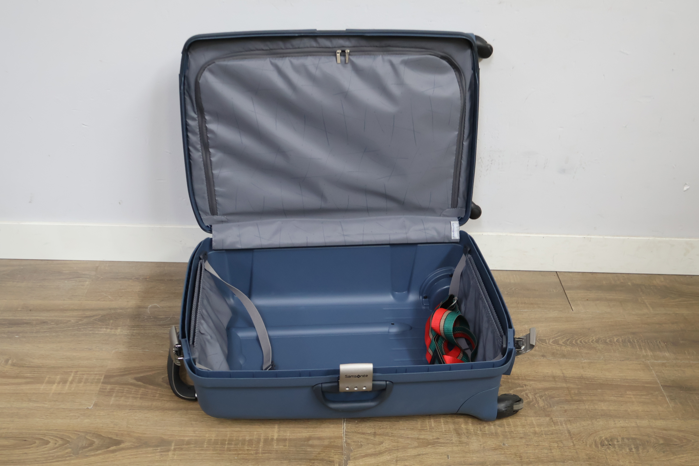 Samsonite Hardcase Koffer – foto 12 – kavel bij GSD Auctions, Zoeterwoude