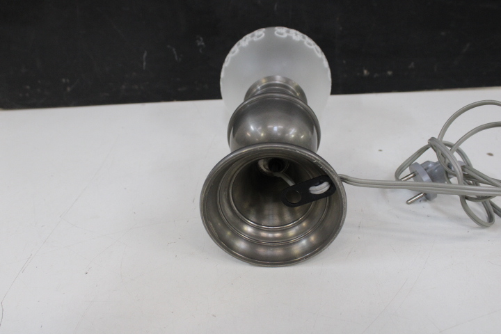 Antieke Elektrische Olielamp – foto 13 – kavel bij GSD Auctions, Zoeterwoude