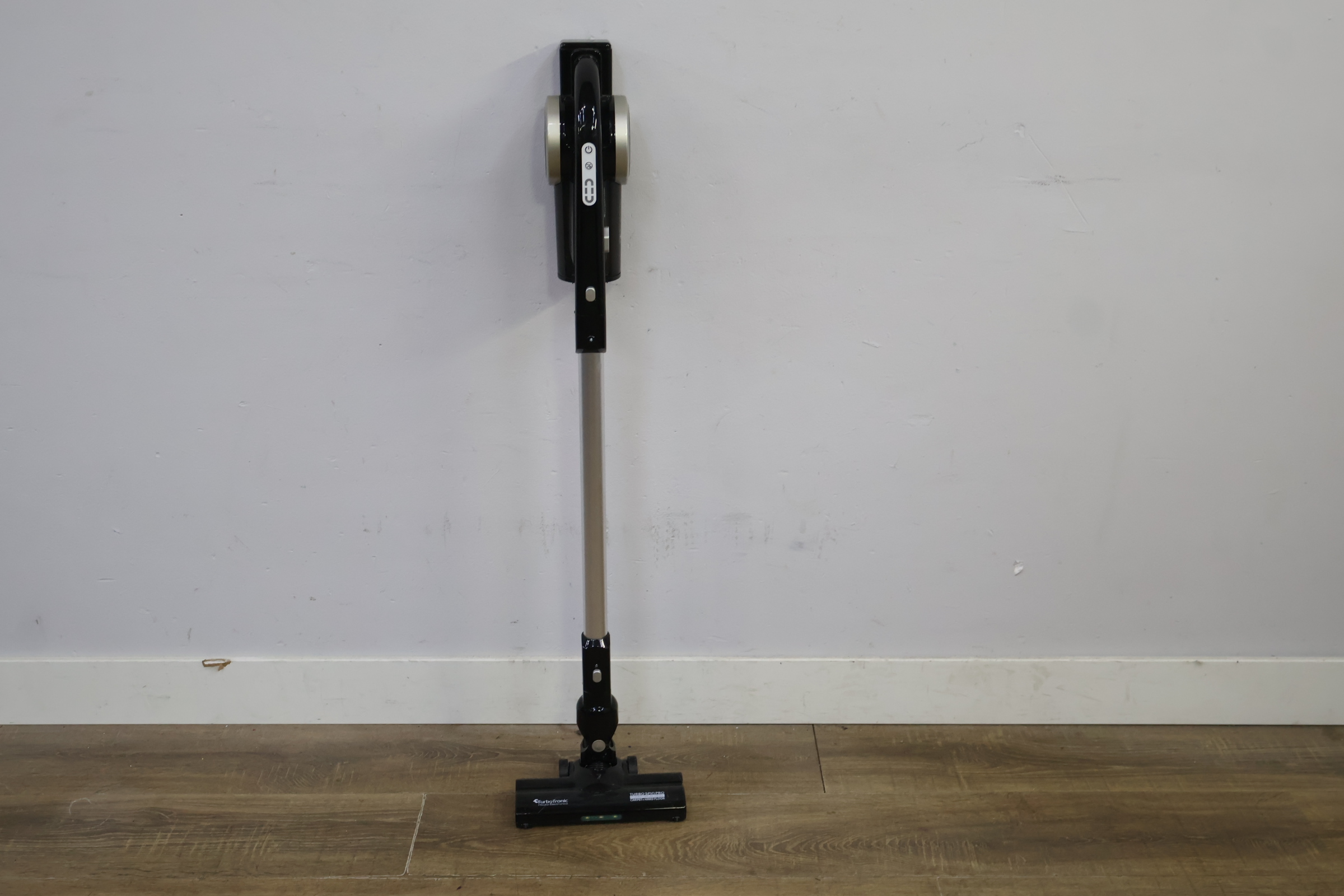 Turnotronic Draadloze steelstofzuiger – foto 4 – kavel bij GSD Auctions, Zoeterwoude