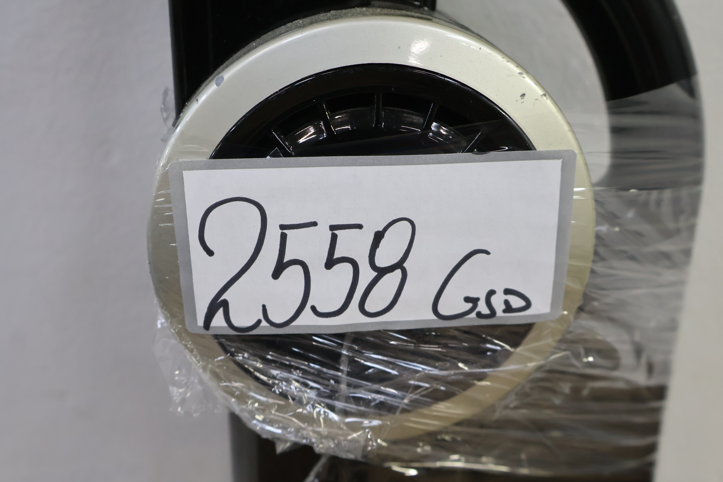 Turnotronic Draadloze steelstofzuiger – foto 15 – kavel bij GSD Auctions, Zoeterwoude