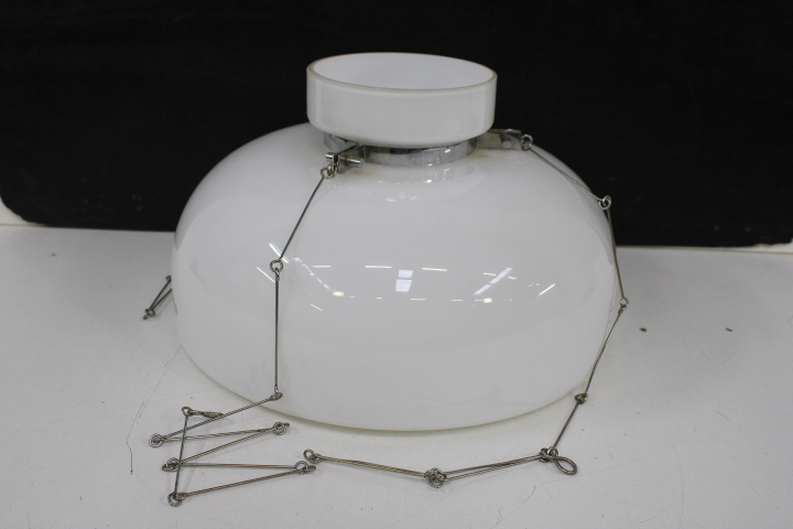 Vintage Glazen plafonnière met metalen ophangsysteem – foto 3 – kavel bij GSD Auctions, Zoeterwoude