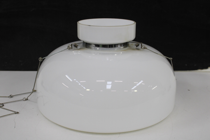 Vintage Glazen plafonnière met metalen ophangsysteem – foto 10 – kavel bij GSD Auctions, Zoeterwoude