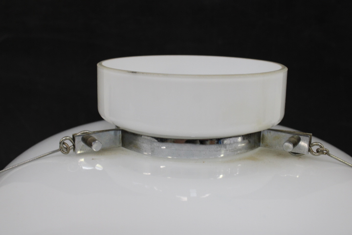 Vintage Glazen plafonnière met metalen ophangsysteem – foto 11 – kavel bij GSD Auctions, Zoeterwoude