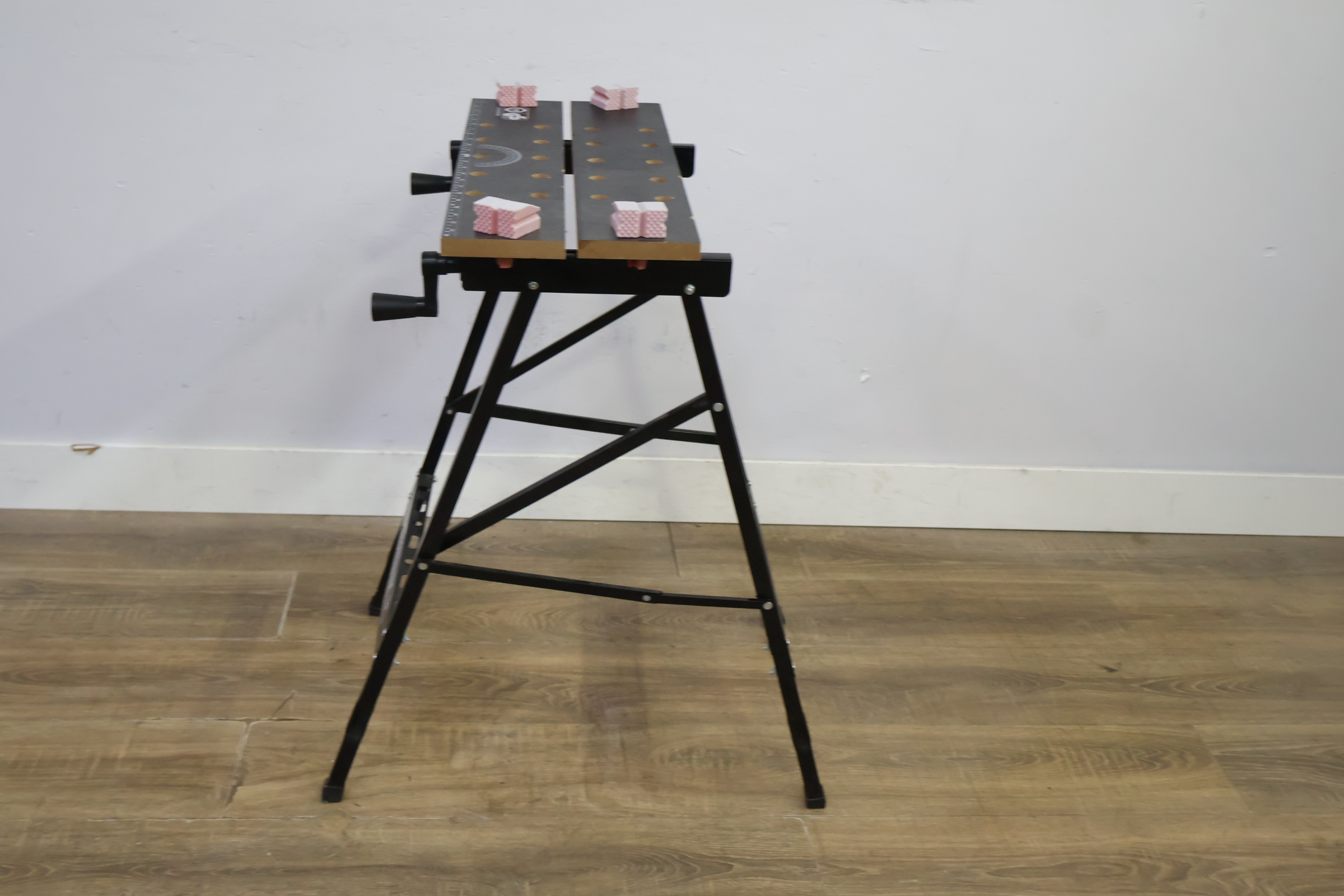 Uitklapbare werkbank – foto 7 – kavel bij GSD Auctions, Zoeterwoude