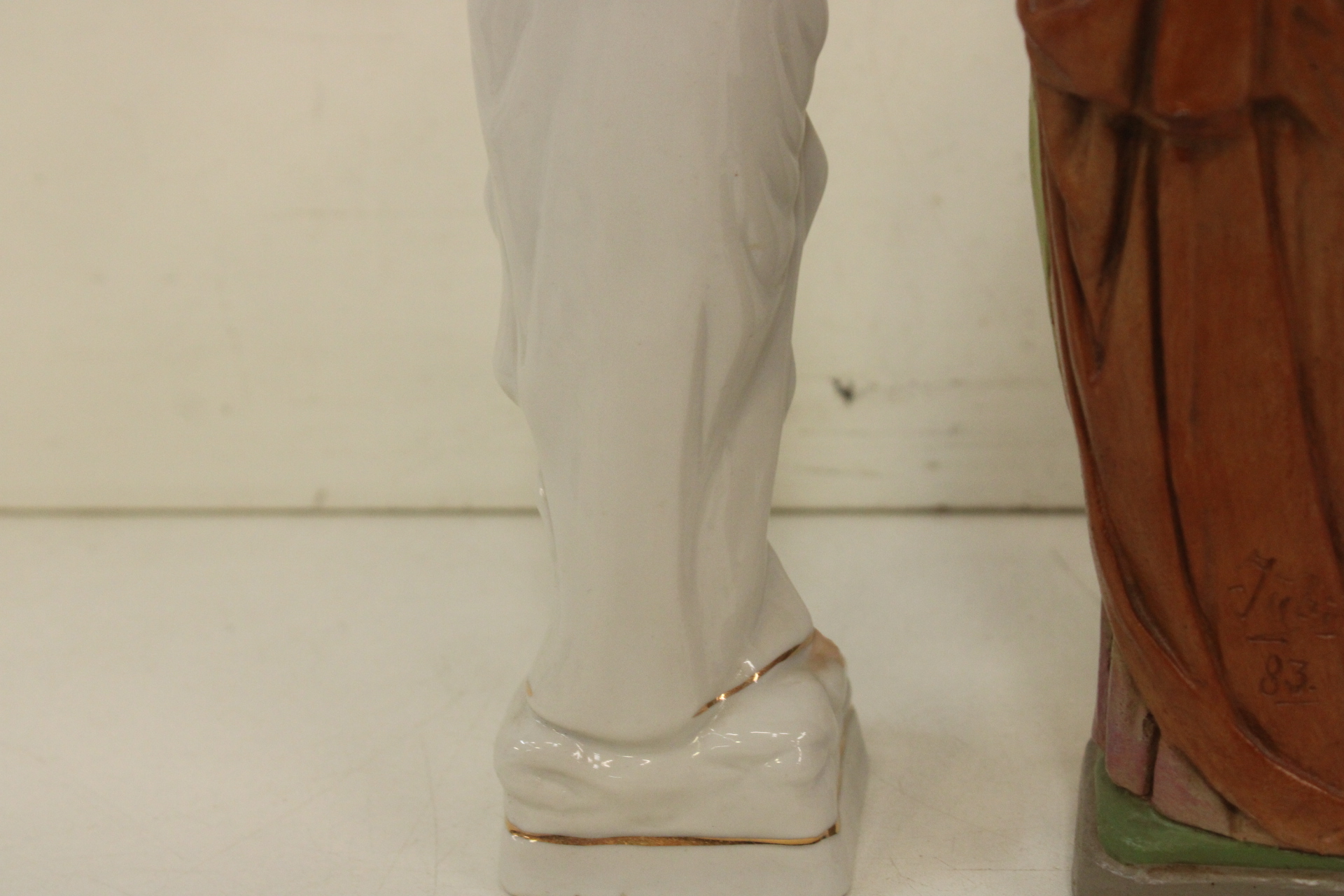 Set religieuze beeldjes van Maria, Joseph met kind – foto 12 – kavel bij GSD Auctions, Zoeterwoude