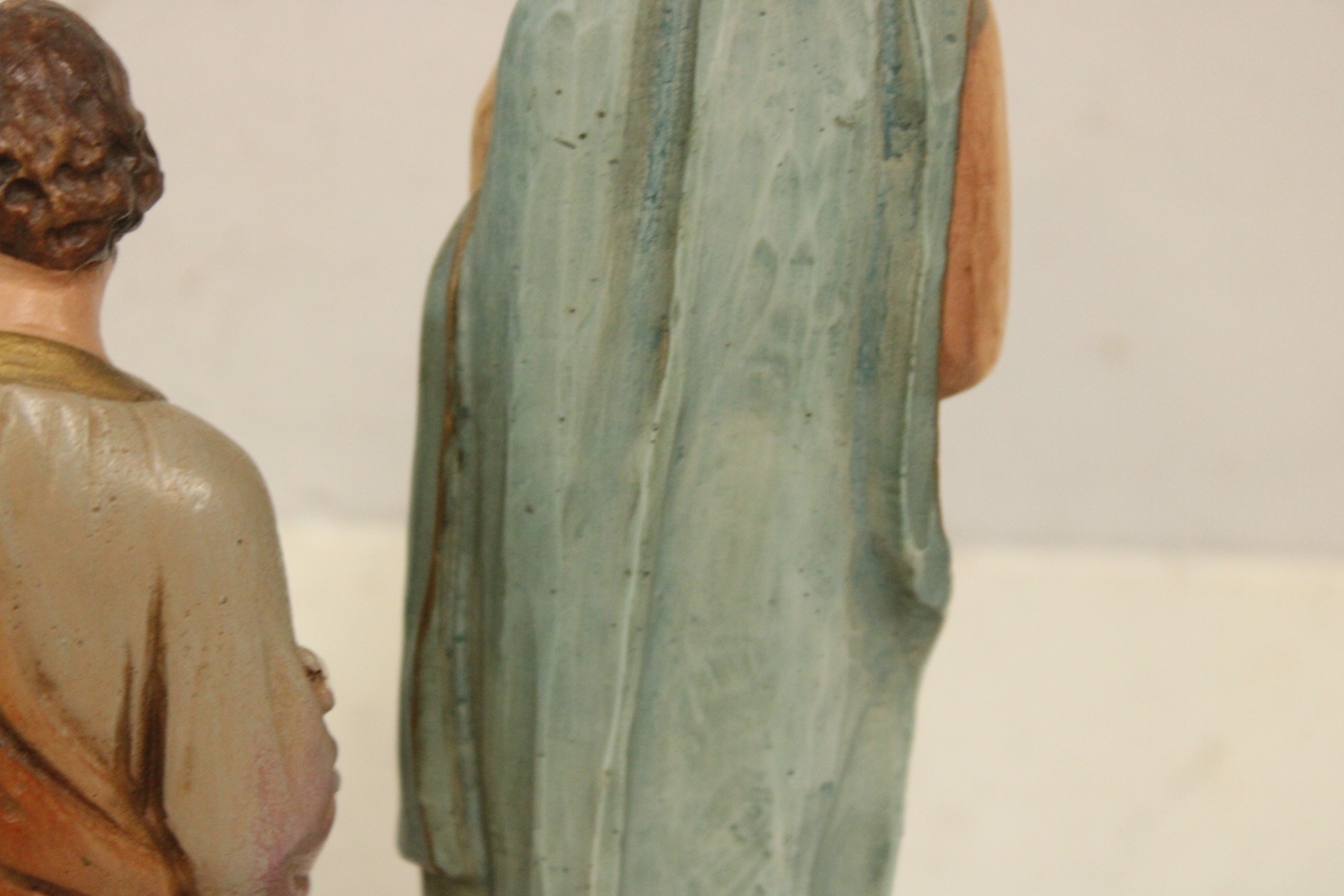 Set religieuze beeldjes van Maria, Joseph met kind – foto 17 – kavel bij GSD Auctions, Zoeterwoude