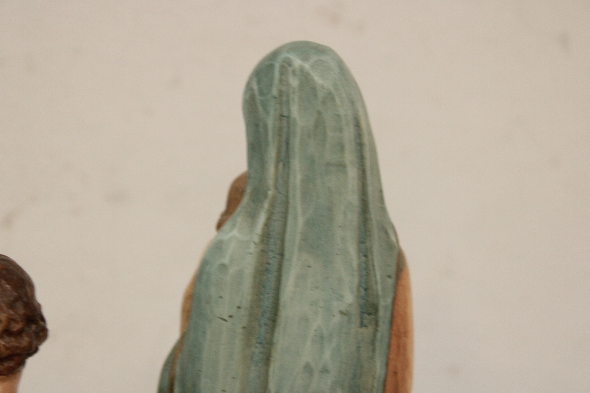 Set religieuze beeldjes van Maria, Joseph met kind – foto 18 – kavel bij GSD Auctions, Zoeterwoude
