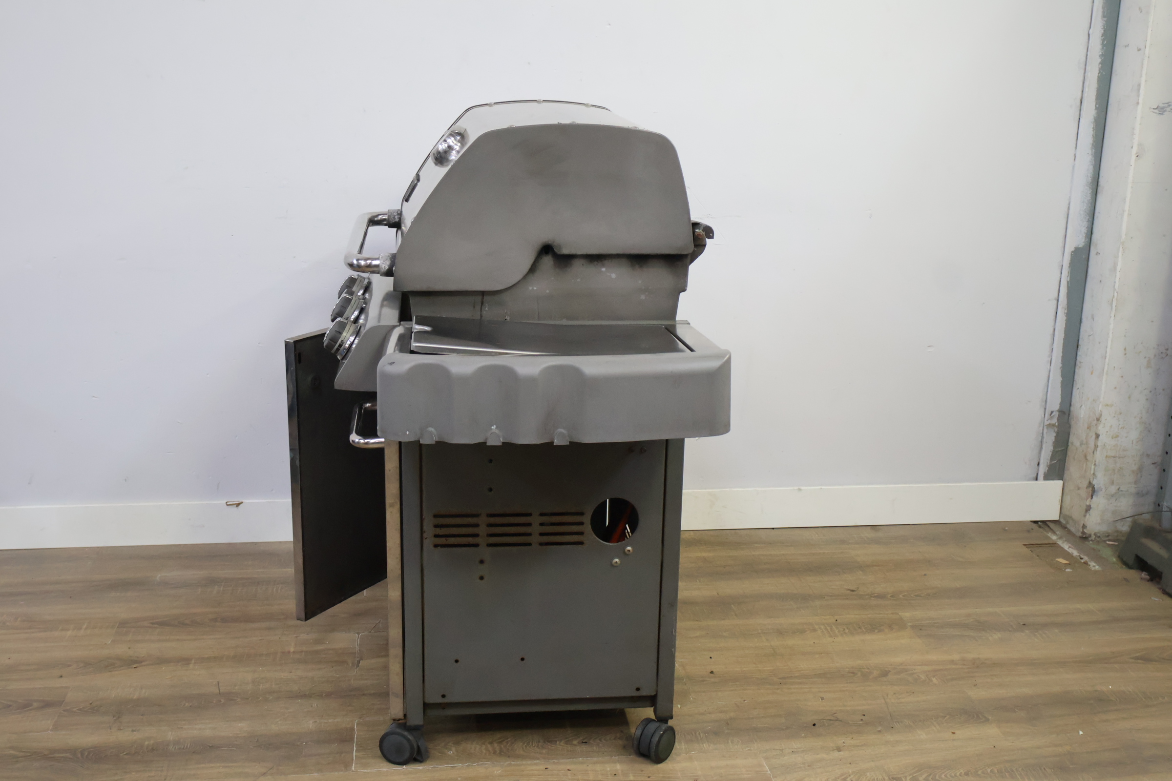 Weber gasbarbecue – foto 8 – kavel bij GSD Auctions, Zoeterwoude