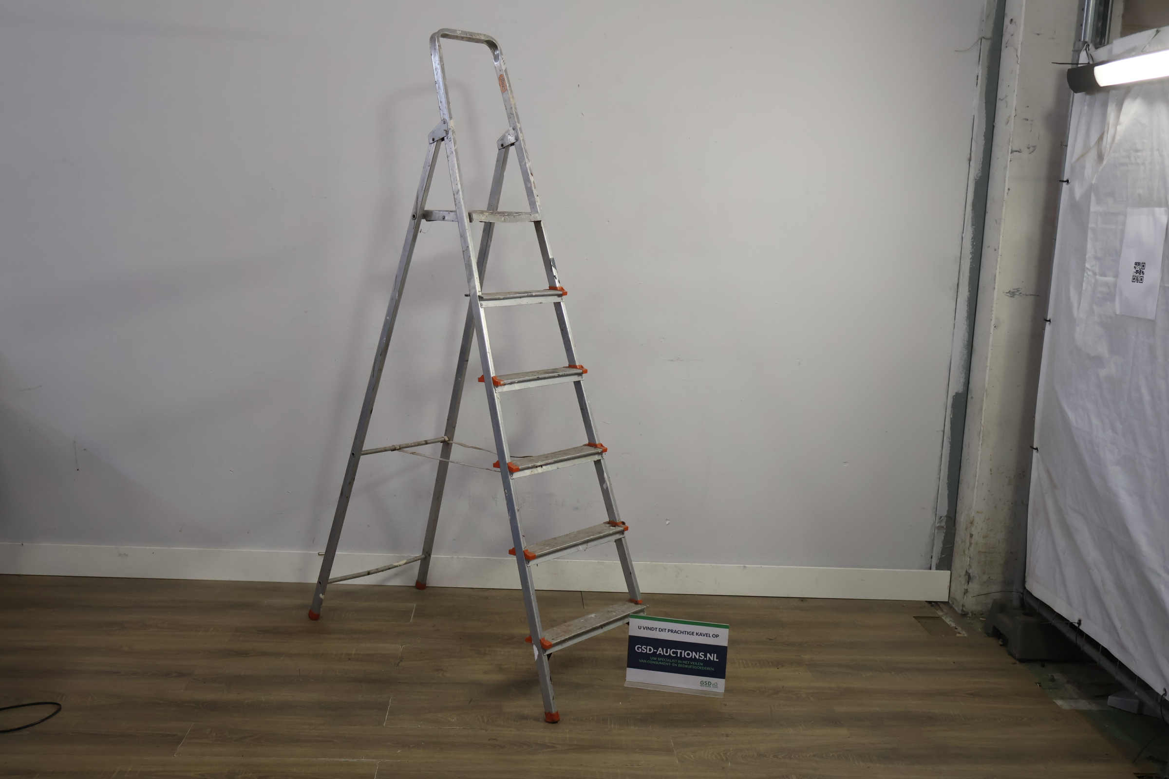 Grote Aluminium Ladder – foto 2 – kavel bij GSD Auctions, Zoeterwoude