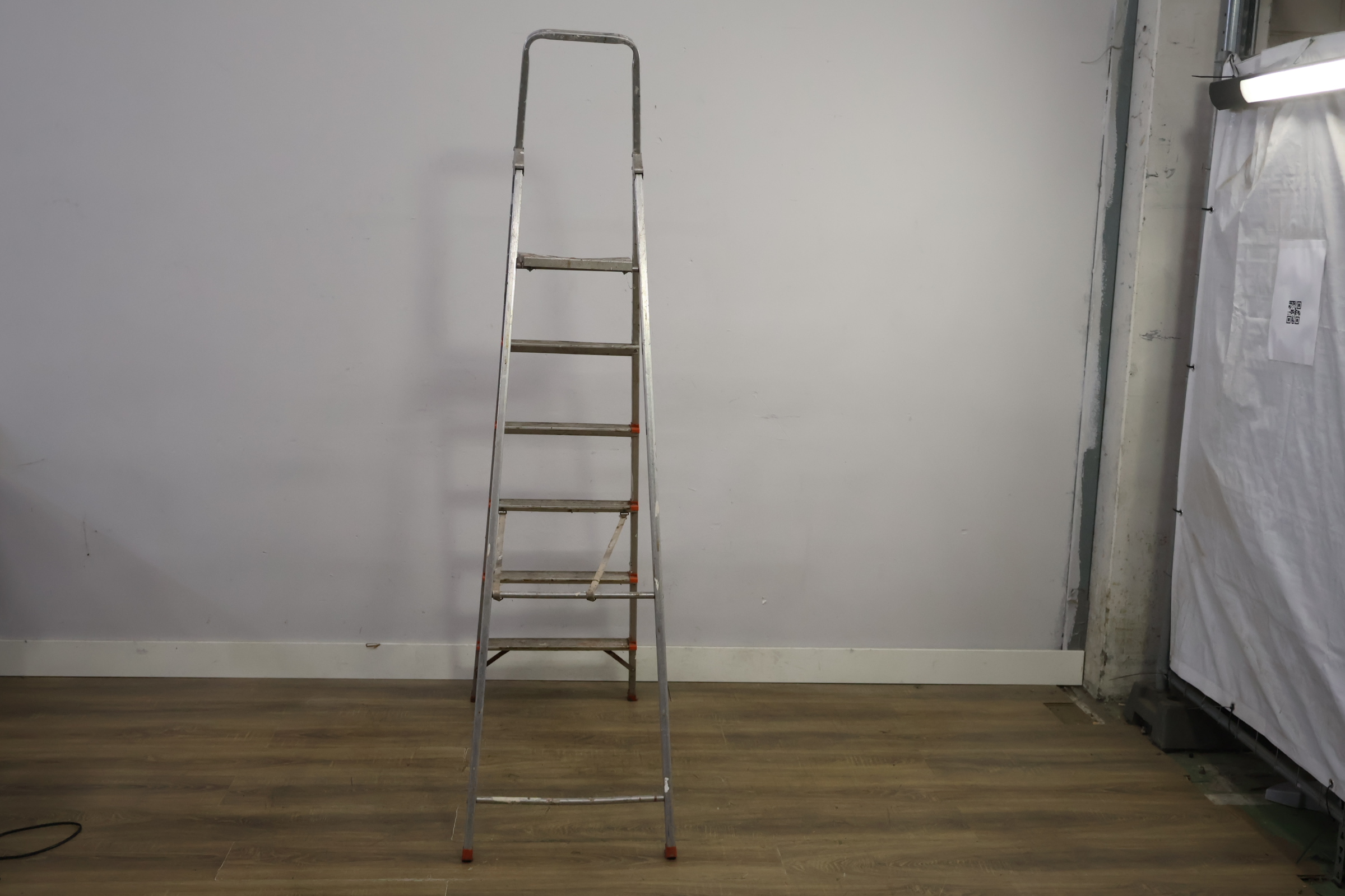 Grote Aluminium Ladder – foto 5 – kavel bij GSD Auctions, Zoeterwoude