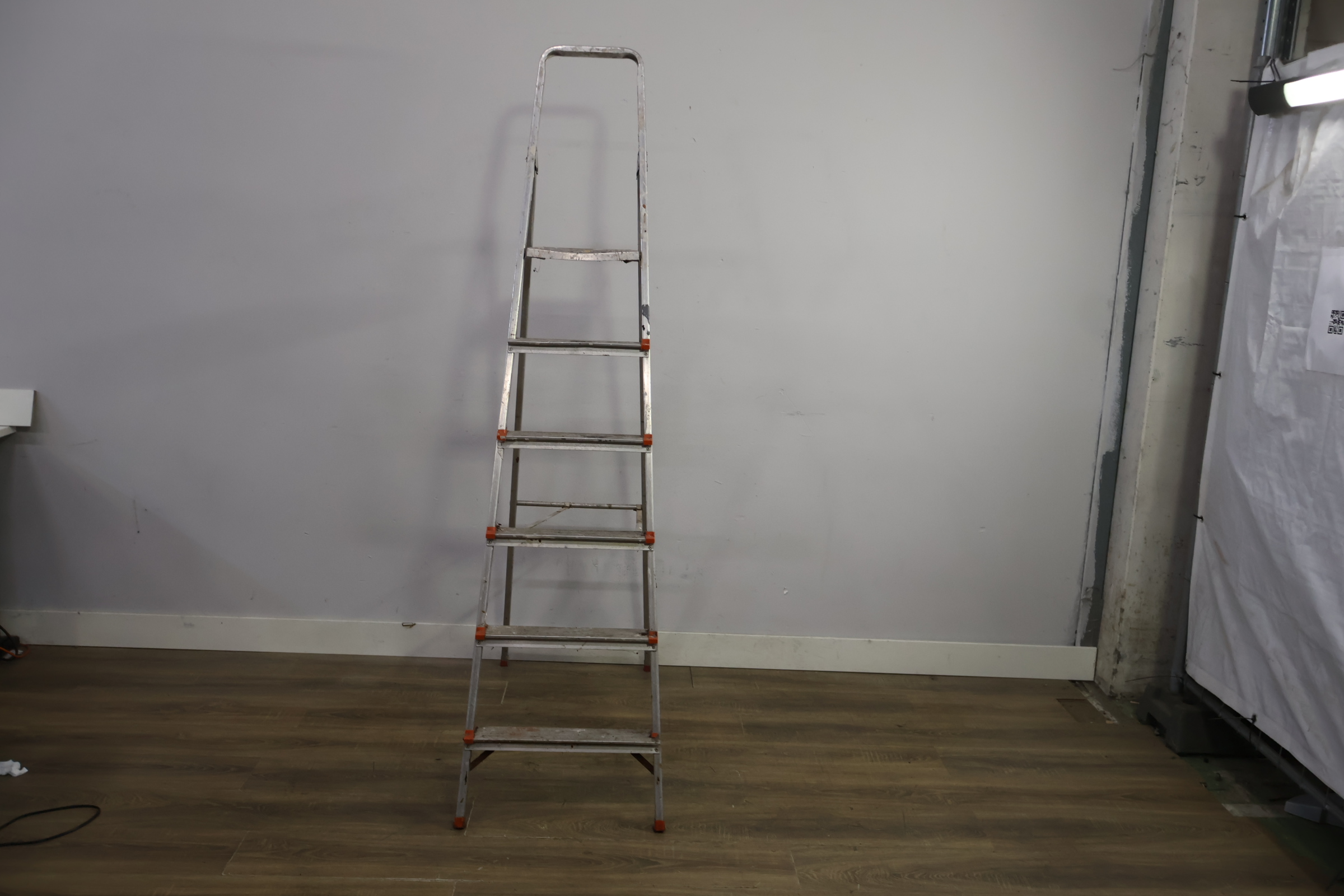 Grote Aluminium Ladder – foto 11 – kavel bij GSD Auctions, Zoeterwoude