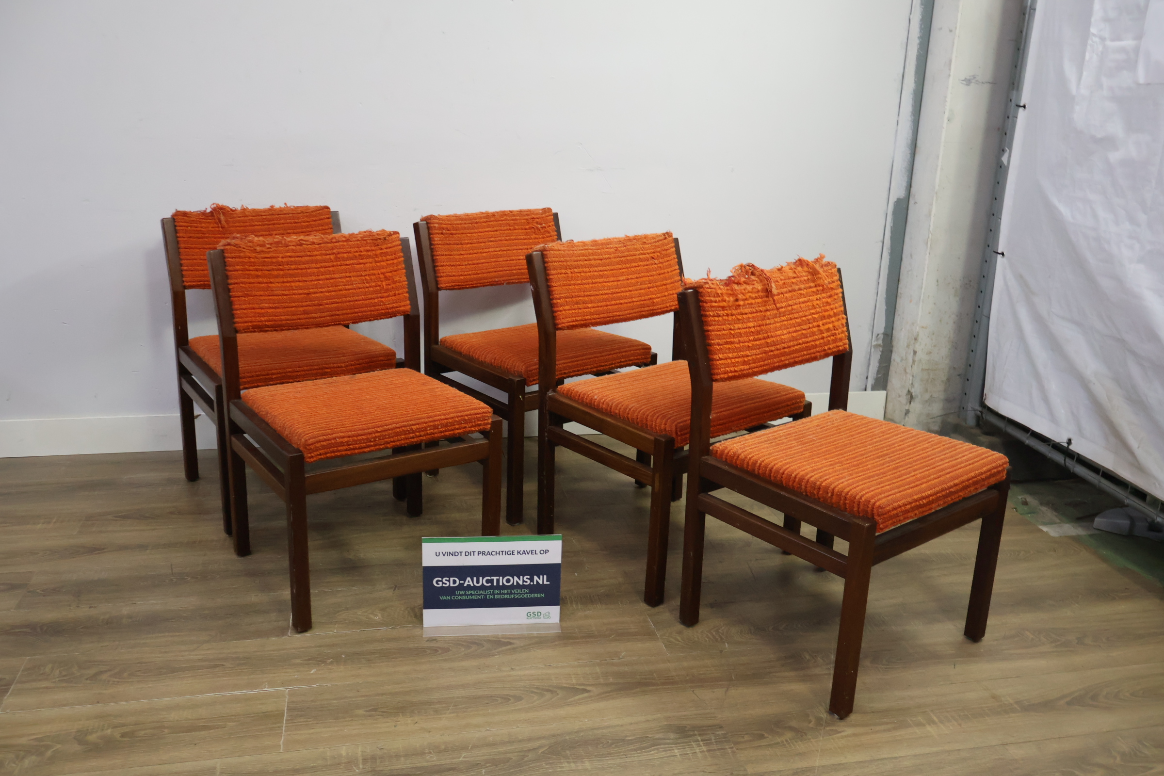 Set van 5 Pastoe SA07 eetkamerstoelen – foto 2 – kavel bij GSD Auctions, Zoeterwoude
