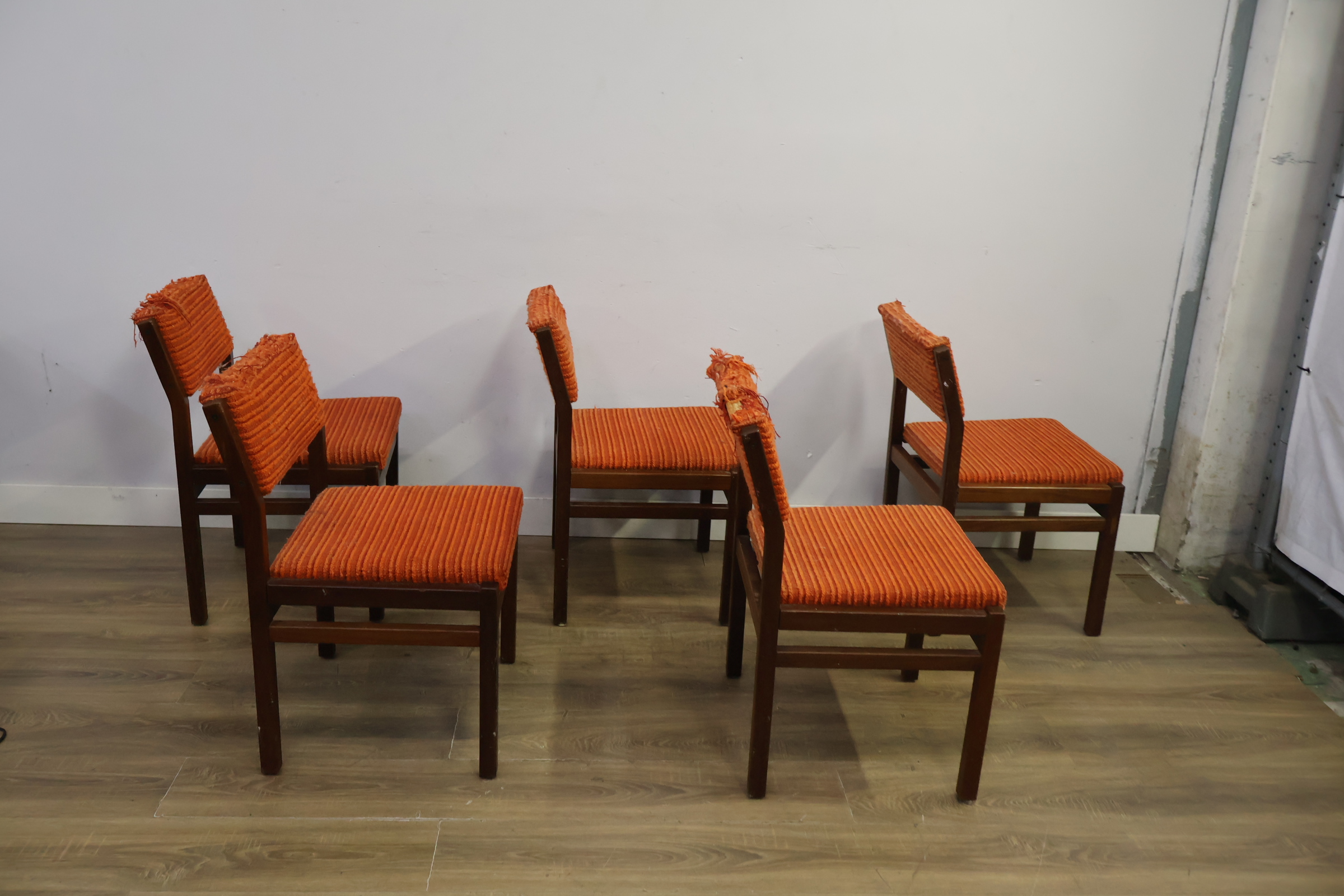 Set van 5 Pastoe SA07 eetkamerstoelen – foto 4 – kavel bij GSD Auctions, Zoeterwoude