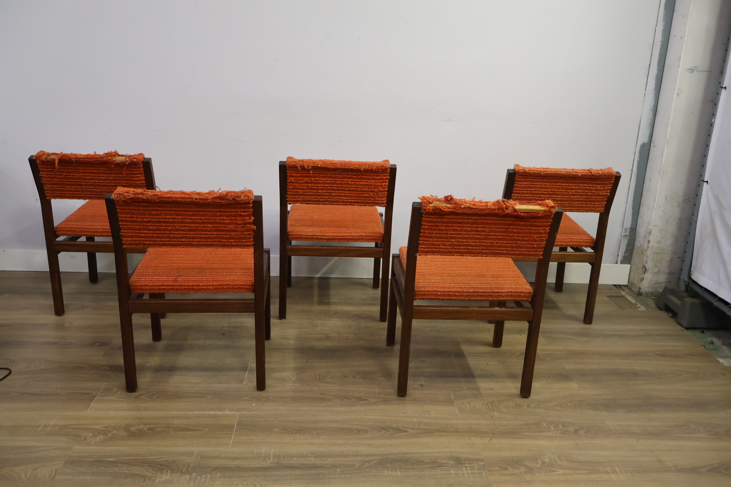 Set van 5 Pastoe SA07 eetkamerstoelen – foto 5 – kavel bij GSD Auctions, Zoeterwoude