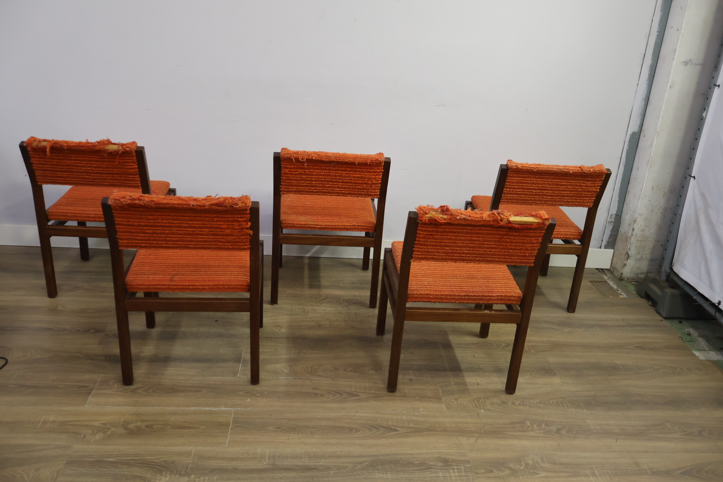 Set van 5 Pastoe SA07 eetkamerstoelen – foto 6 – kavel bij GSD Auctions, Zoeterwoude