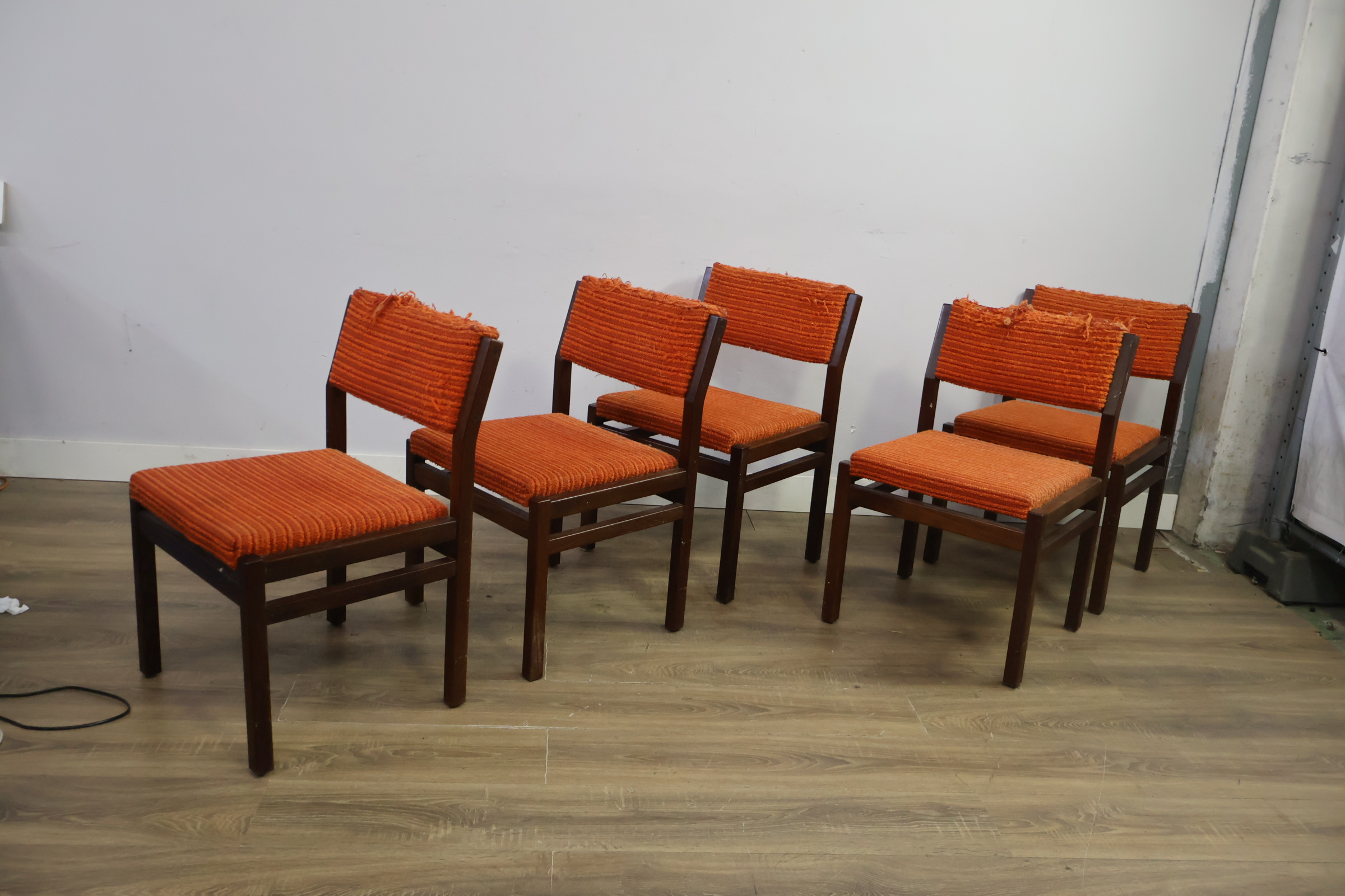 Set van 5 Pastoe SA07 eetkamerstoelen – foto 9 – kavel bij GSD Auctions, Zoeterwoude