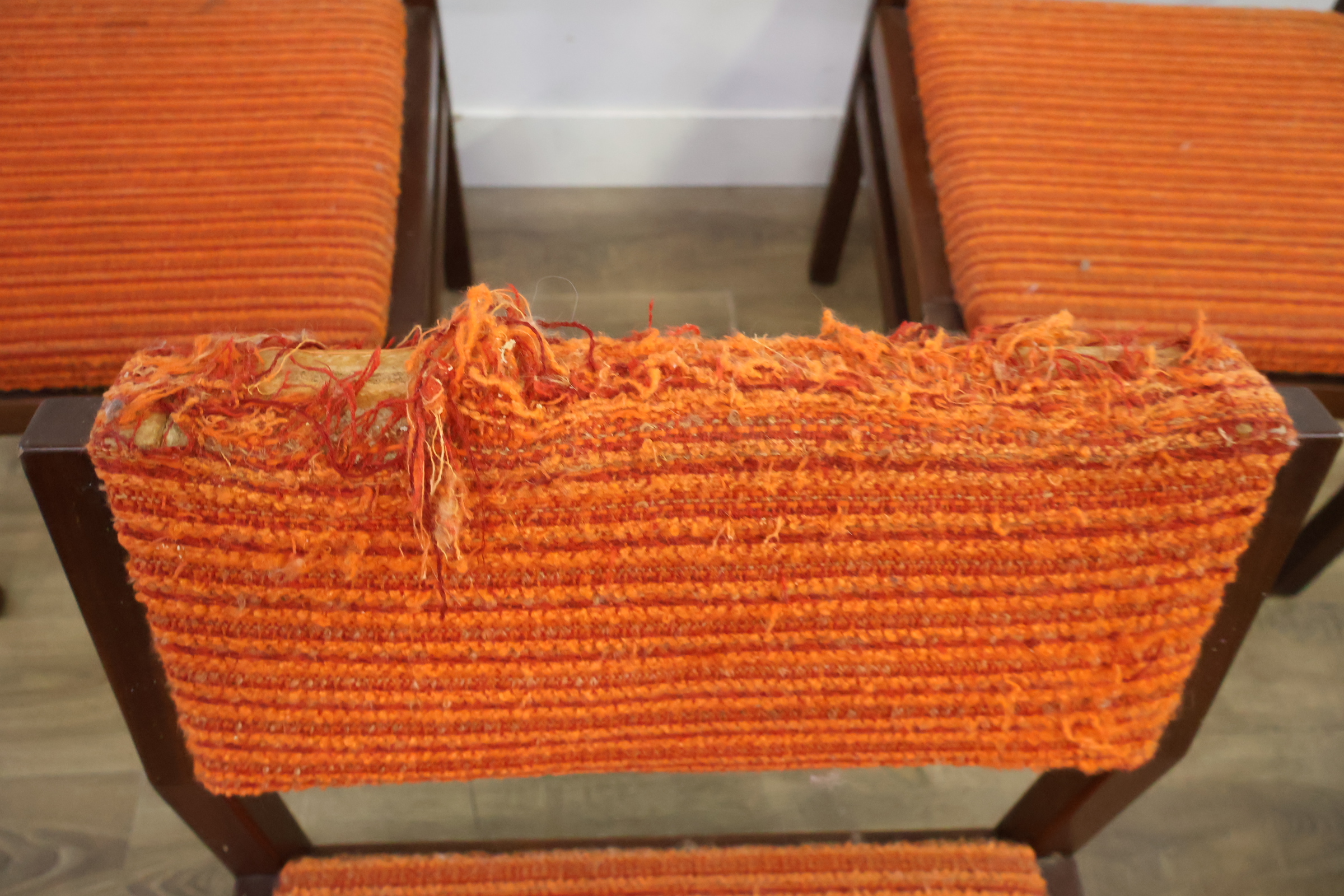 Set van 5 Pastoe SA07 eetkamerstoelen – foto 18 – kavel bij GSD Auctions, Zoeterwoude
