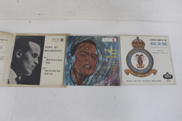 Set van negen muzikale platen met thema Holland – foto 6 – kavel bij GSD Auctions, Zoeterwoude