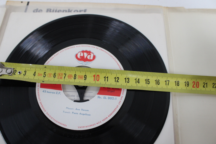 Set van negen muzikale platen met thema Holland – foto 23 – kavel bij GSD Auctions, Zoeterwoude
