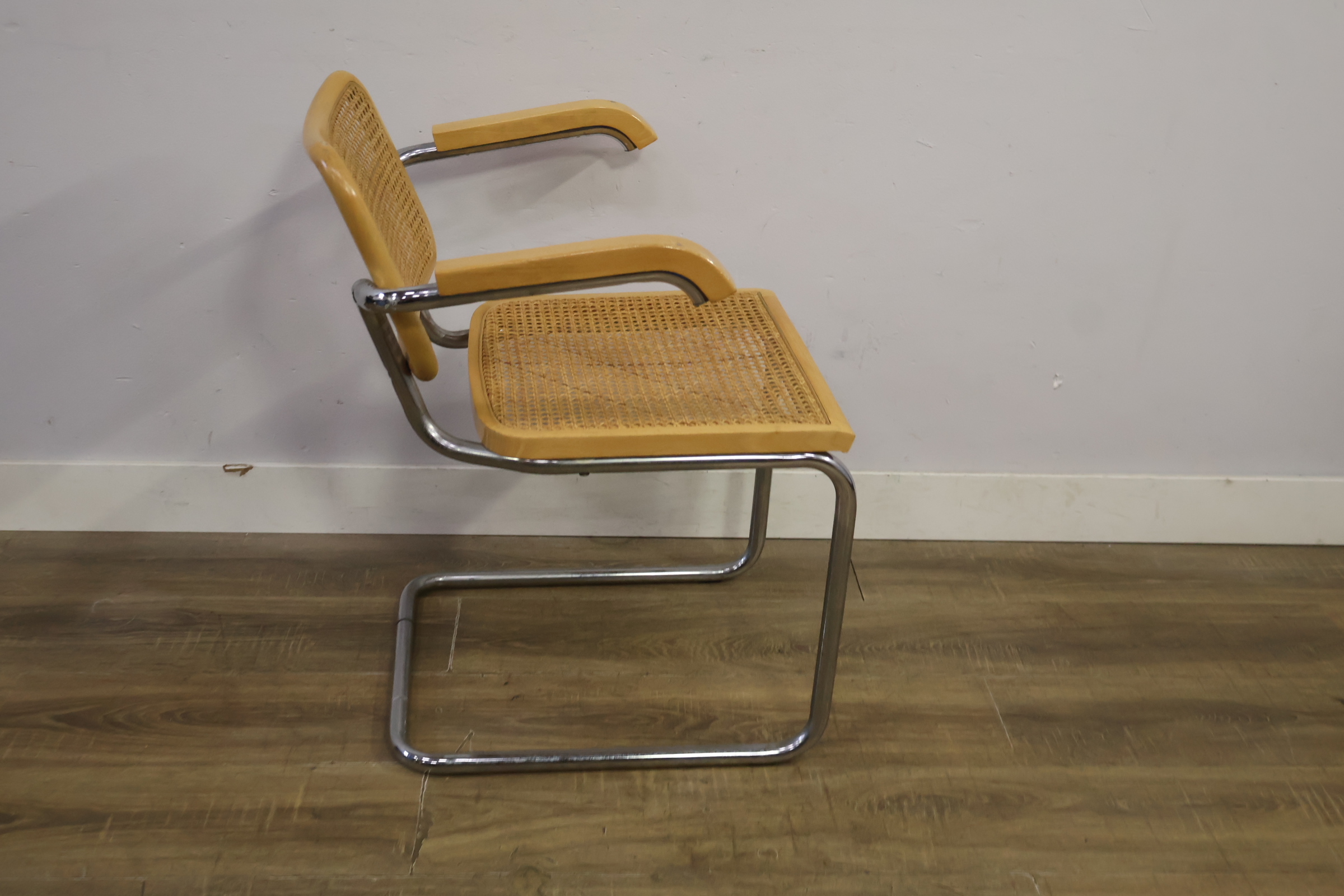 Marcel Breuer Eetkamerstoel – foto 4 – kavel bij GSD Auctions, Zoeterwoude