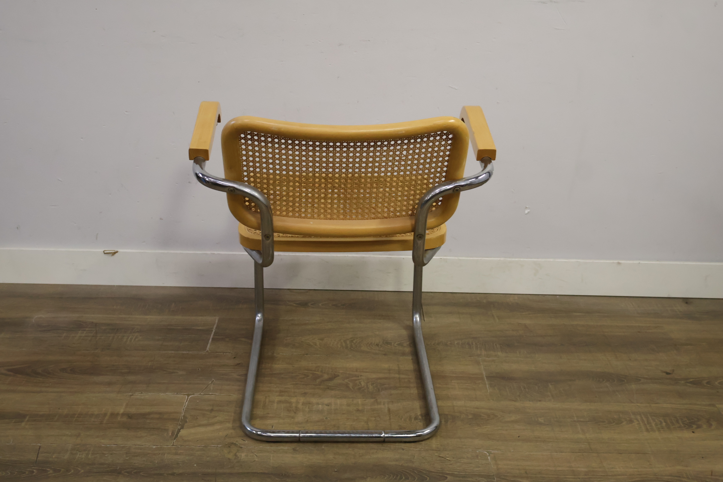 Marcel Breuer Eetkamerstoel – foto 5 – kavel bij GSD Auctions, Zoeterwoude