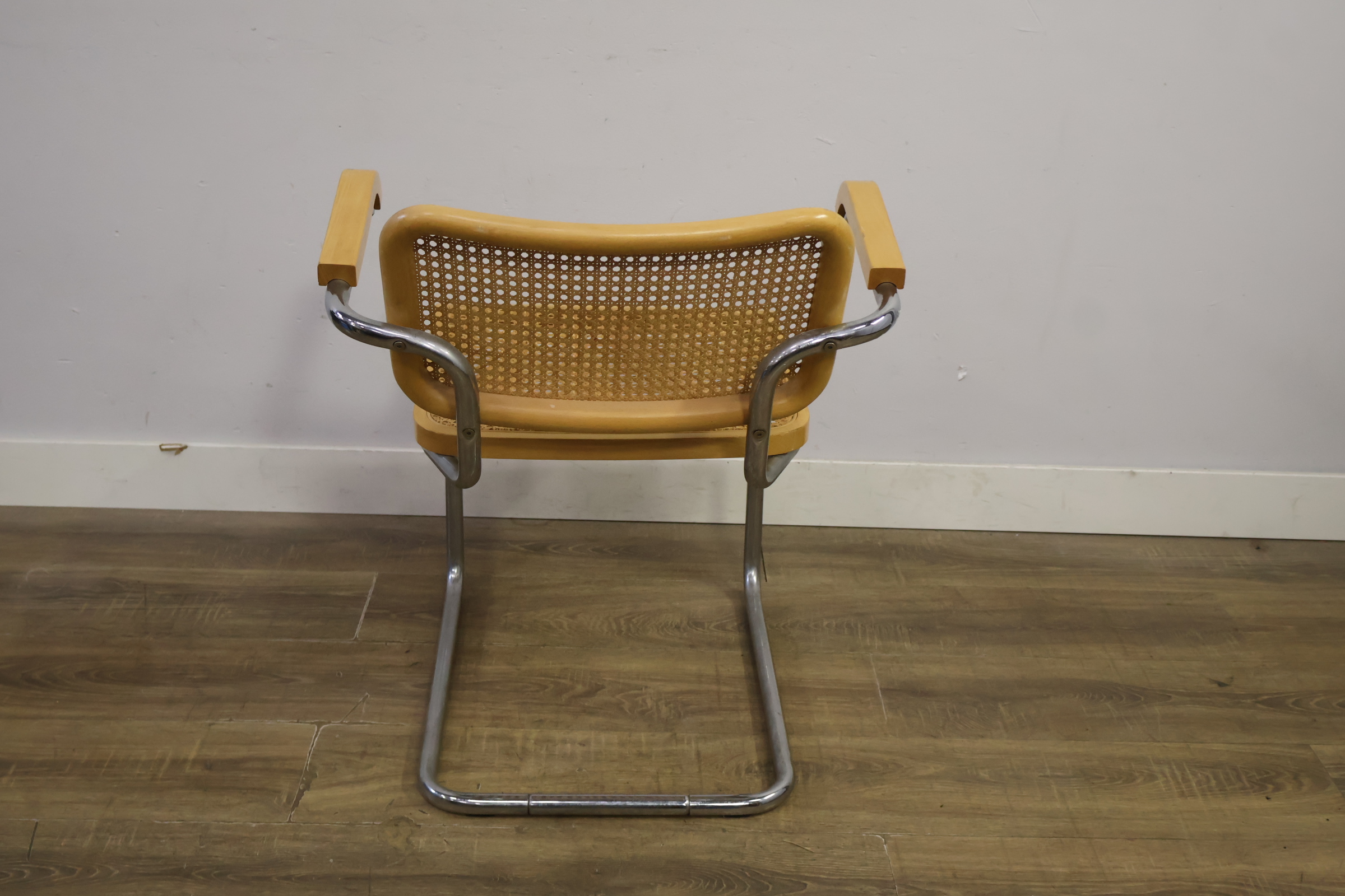 Marcel Breuer Eetkamerstoel – foto 6 – kavel bij GSD Auctions, Zoeterwoude