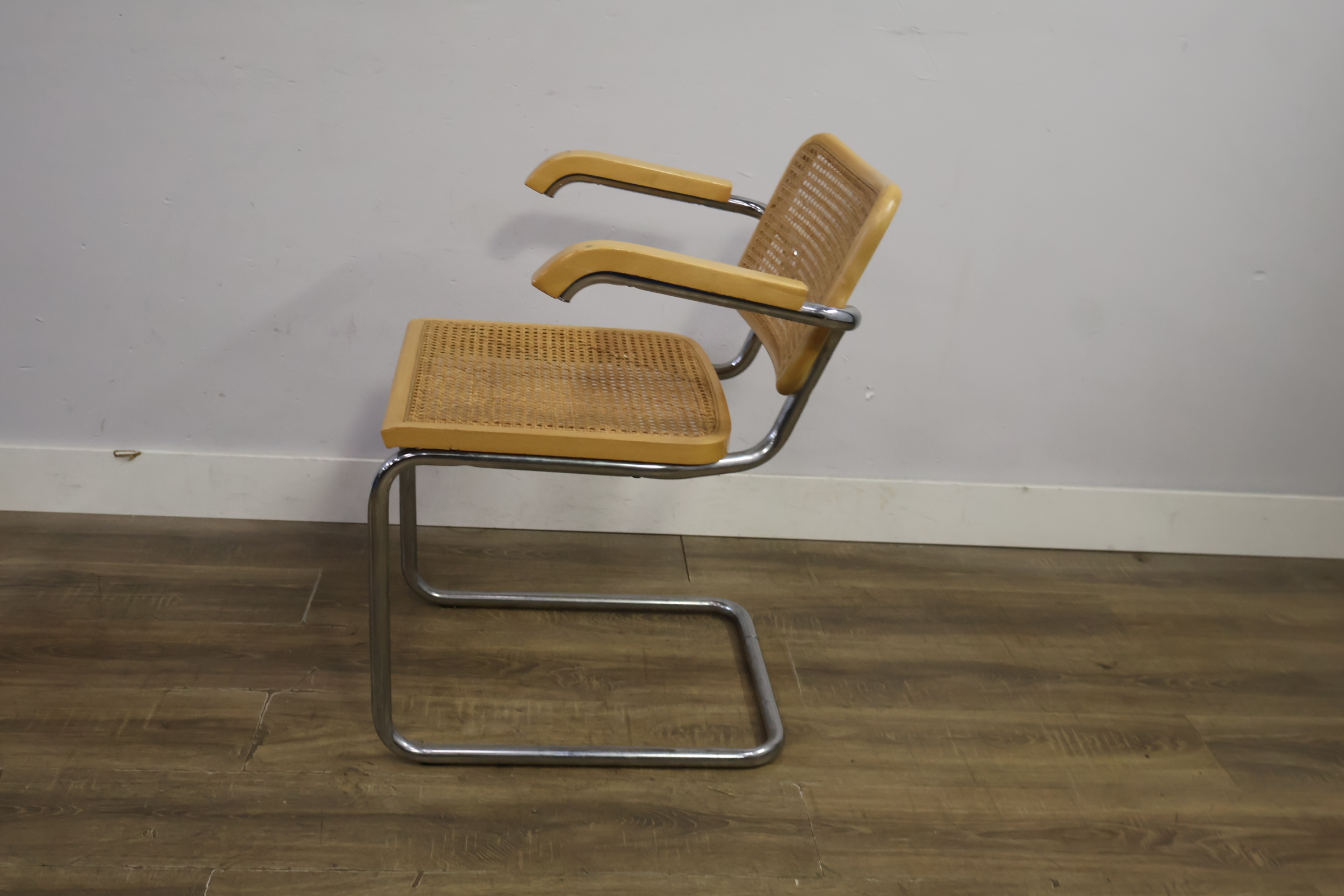 Marcel Breuer Eetkamerstoel – foto 7 – kavel bij GSD Auctions, Zoeterwoude