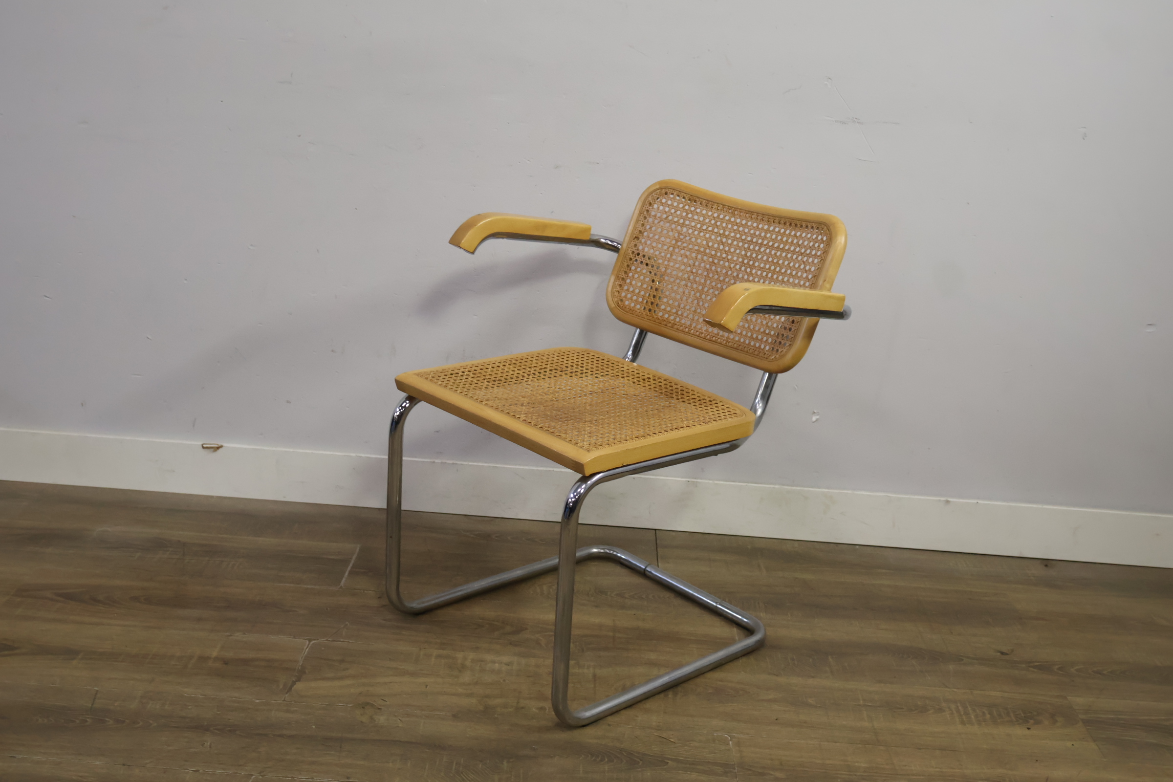 Marcel Breuer Eetkamerstoel – foto 9 – kavel bij GSD Auctions, Zoeterwoude