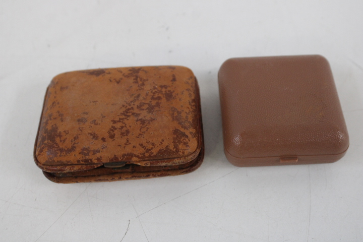 Set van zeven kleine reisklokken en tafelklokken – foto 8 – kavel bij GSD Auctions, Zoeterwoude