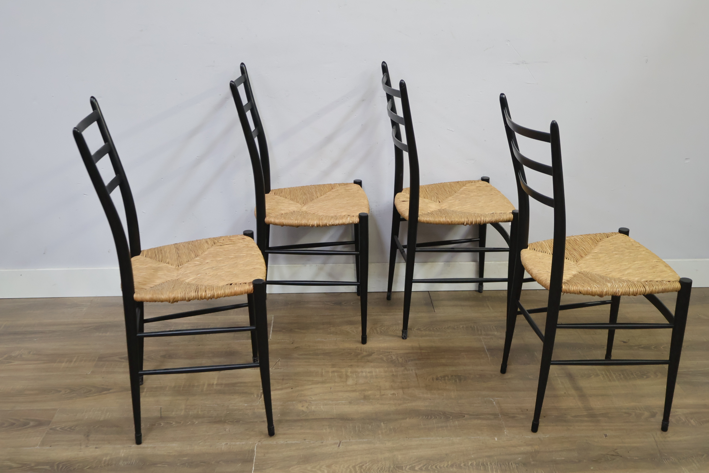 Set of 4 Chiavari Spinetto dining chairs - Vintage Jaren '50 – foto 4 – kavel bij GSD Auctions, Zoeterwoude