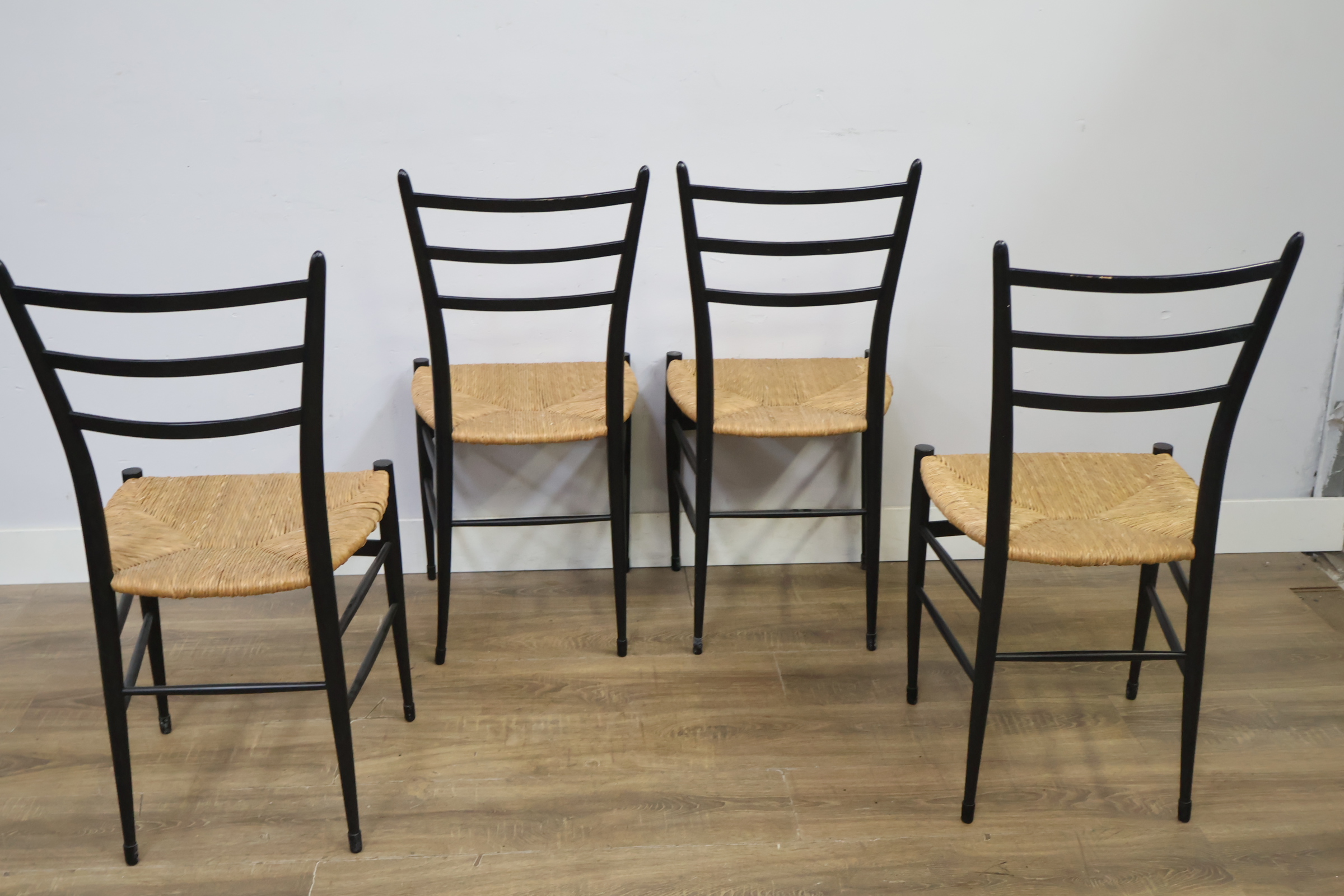 Set of 4 Chiavari Spinetto dining chairs - Vintage Jaren '50 – foto 5 – kavel bij GSD Auctions, Zoeterwoude