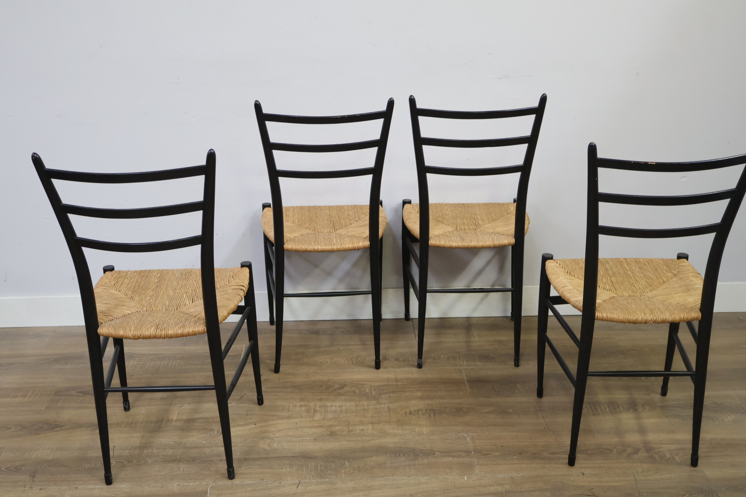 Set of 4 Chiavari Spinetto dining chairs - Vintage Jaren '50 – foto 6 – kavel bij GSD Auctions, Zoeterwoude