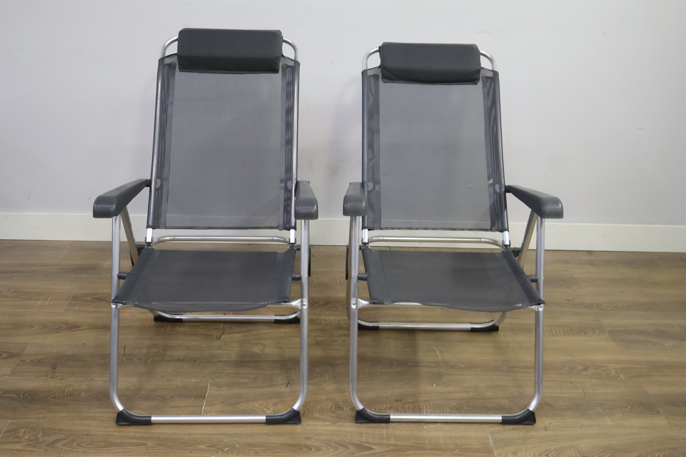 Set van 2 tuinstoelen – foto 11 – kavel bij GSD Auctions, Zoeterwoude