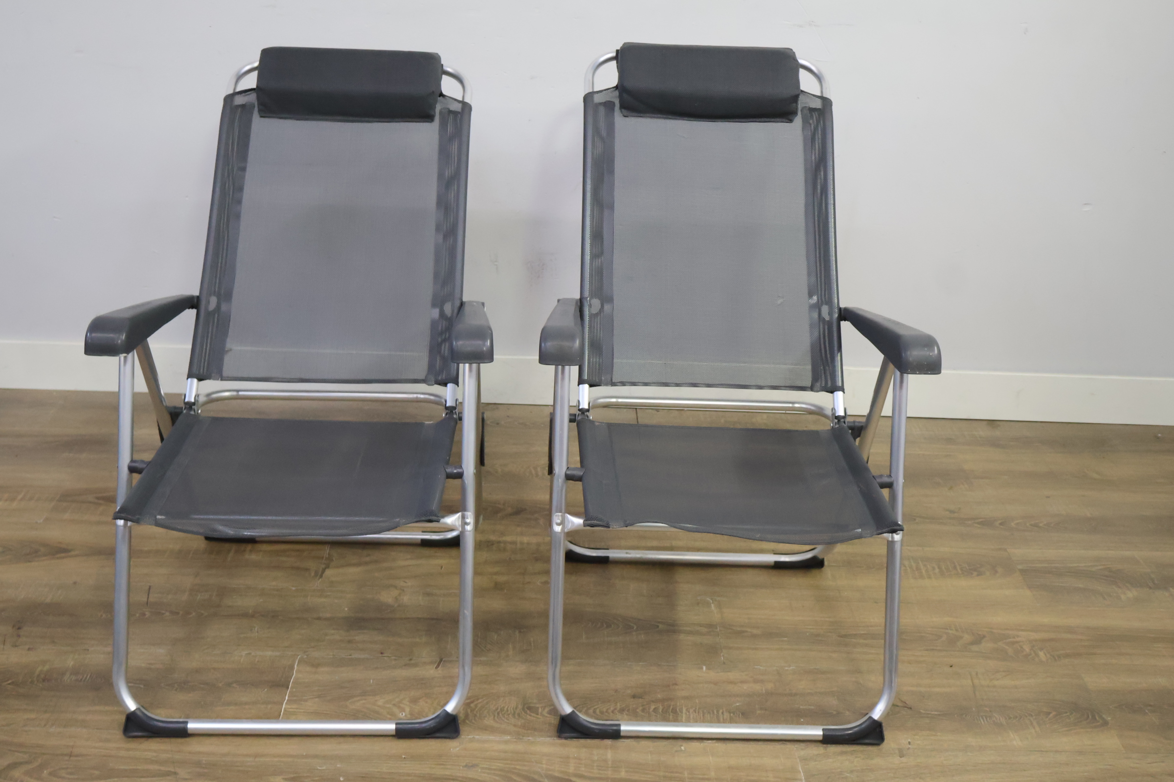 Set van 2 tuinstoelen – foto 12 – kavel bij GSD Auctions, Zoeterwoude
