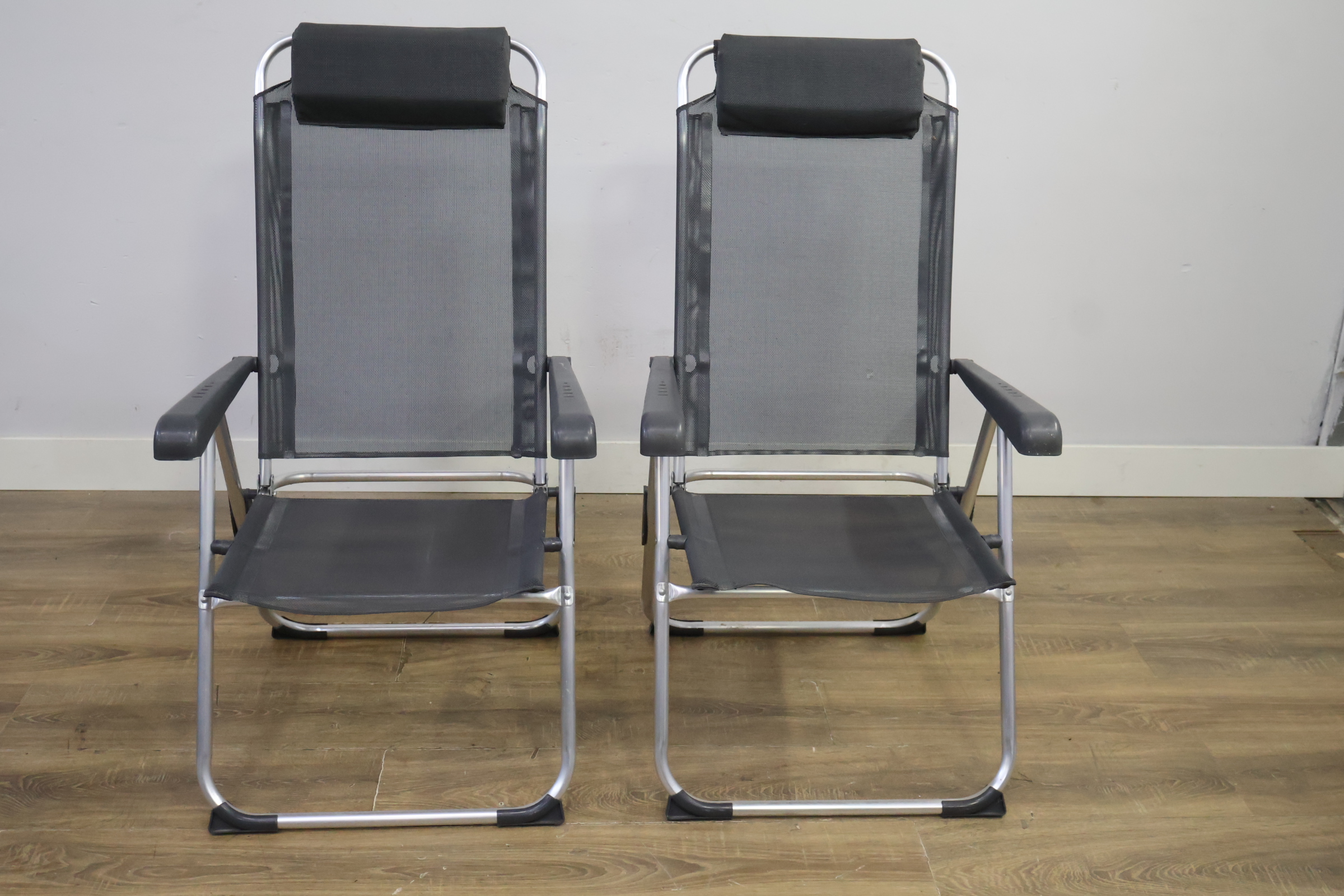 Set van 2 tuinstoelen – foto 13 – kavel bij GSD Auctions, Zoeterwoude