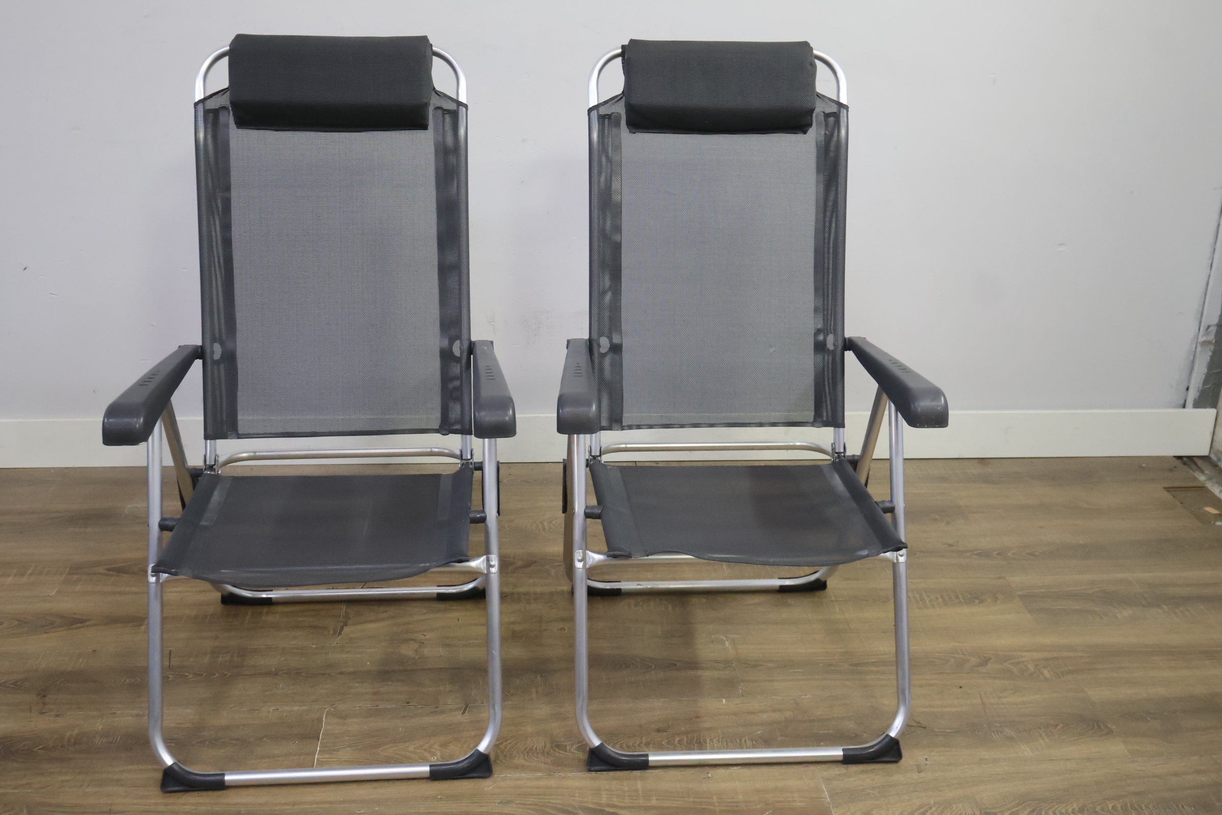 Set van 2 tuinstoelen – foto 14 – kavel bij GSD Auctions, Zoeterwoude