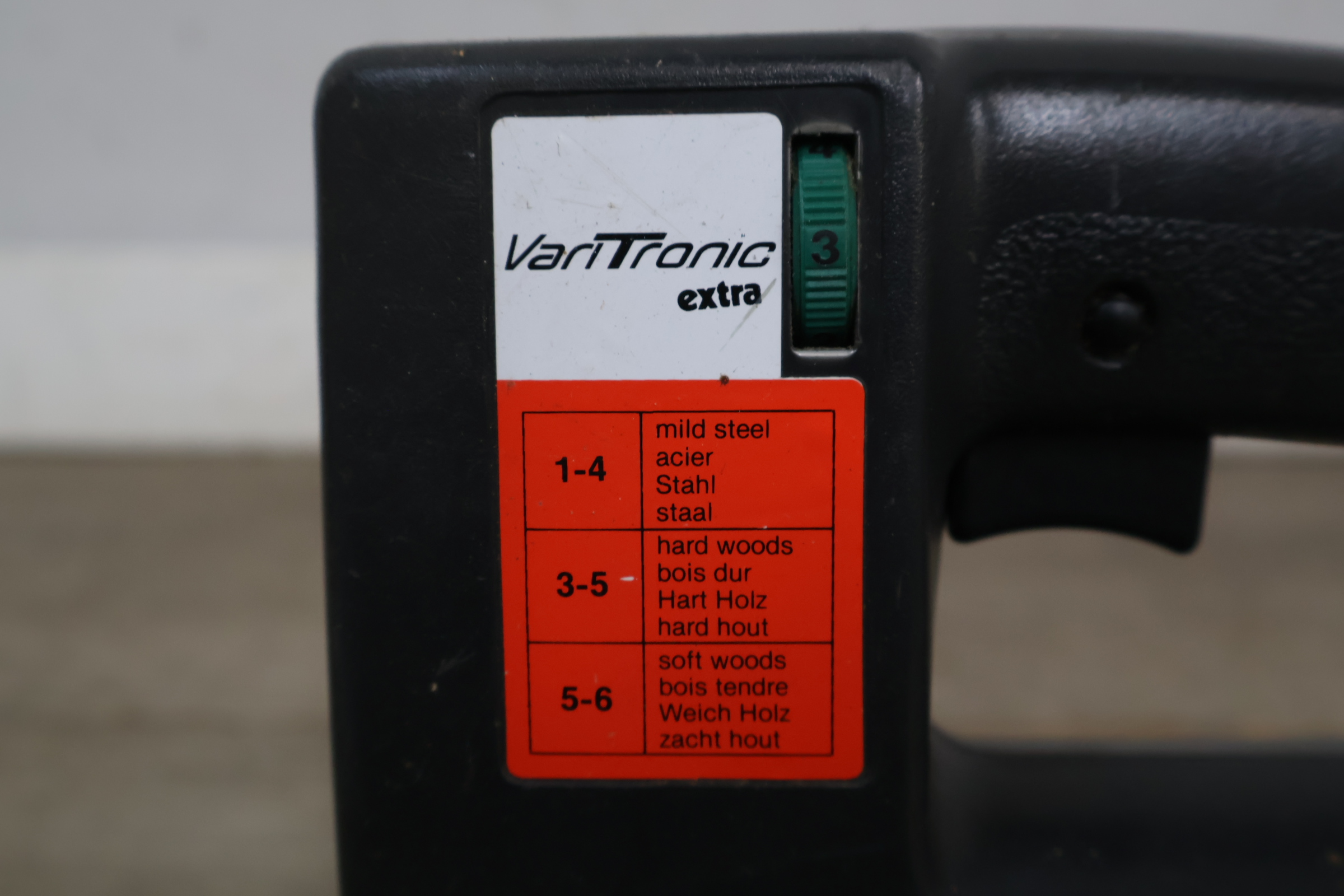 Skil VarTronic extra 400 Watt decoupeerzaag' – foto 6 – kavel bij GSD Auctions, Zoeterwoude