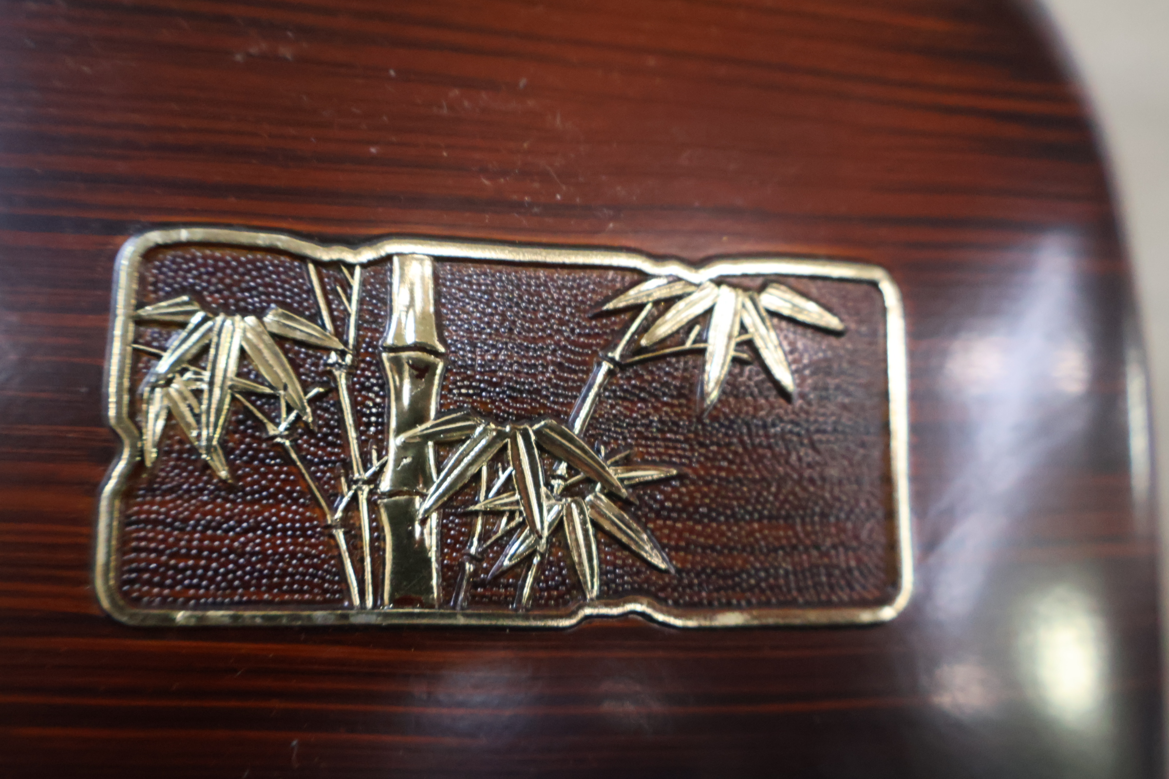 Houten sieraden- of opbergdoos met ingelegde decoraties – foto 7 – kavel bij GSD Auctions, Zoeterwoude
