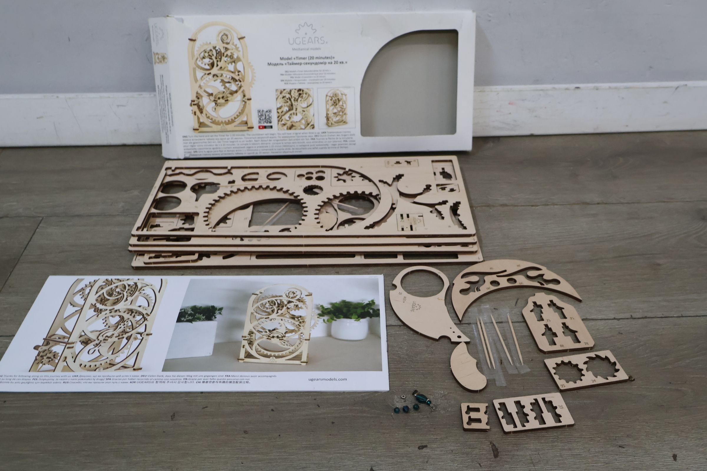UGEARS Model Timer houten bouwpakket – foto 3 – kavel bij GSD Auctions, Zoeterwoude