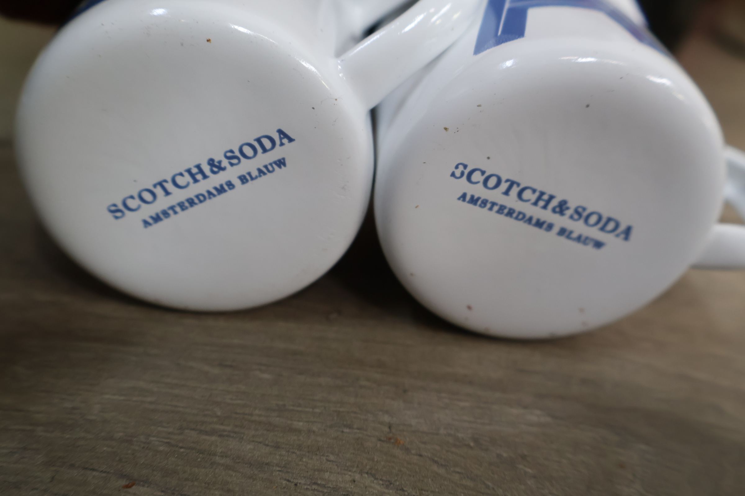 Set geëmailleerd keukengerei - Jaren '60 – foto 6 – kavel bij GSD Auctions, Zoeterwoude