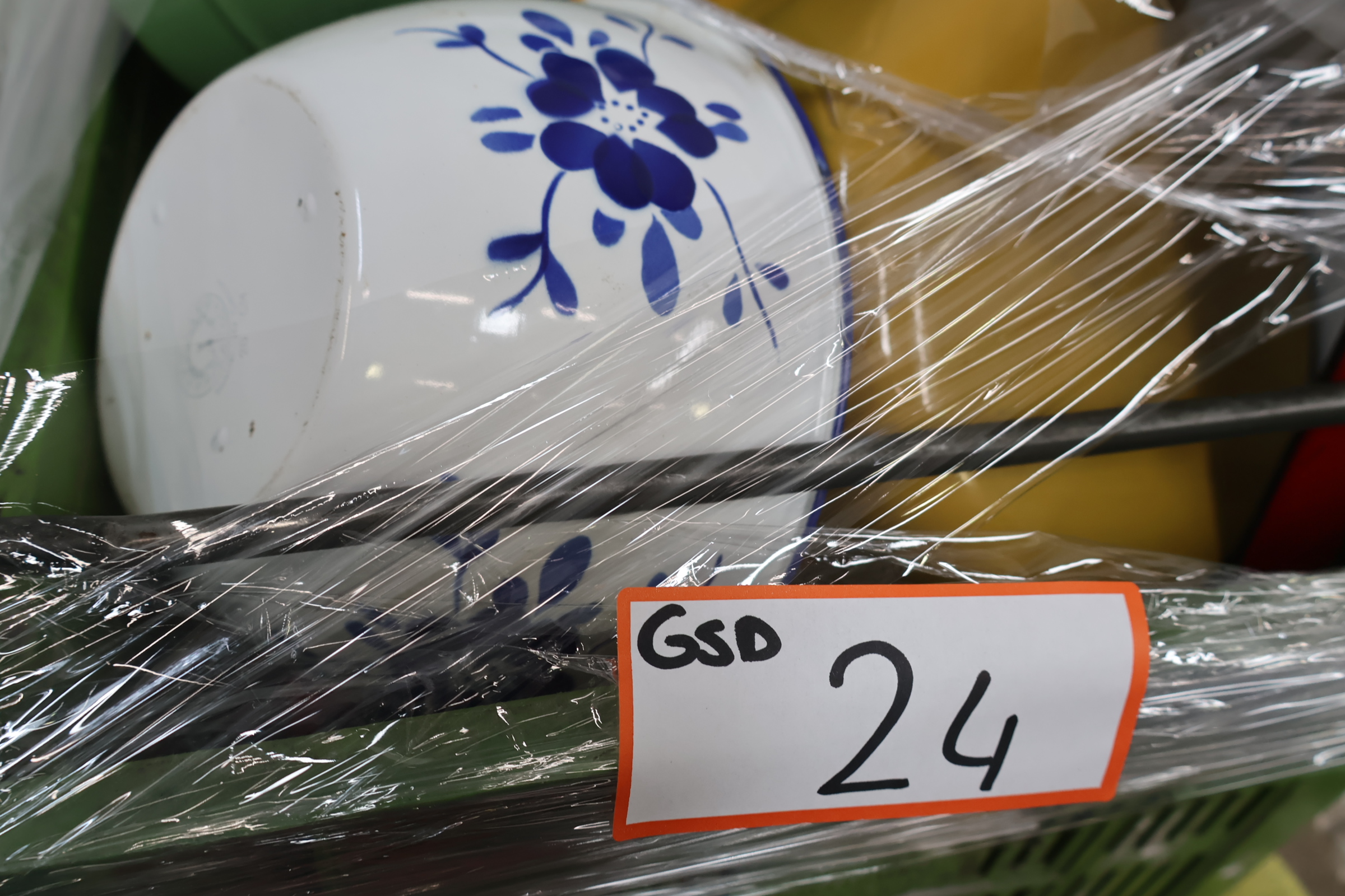 Set geëmailleerd keukengerei - Jaren '60 – foto 19 – kavel bij GSD Auctions, Zoeterwoude