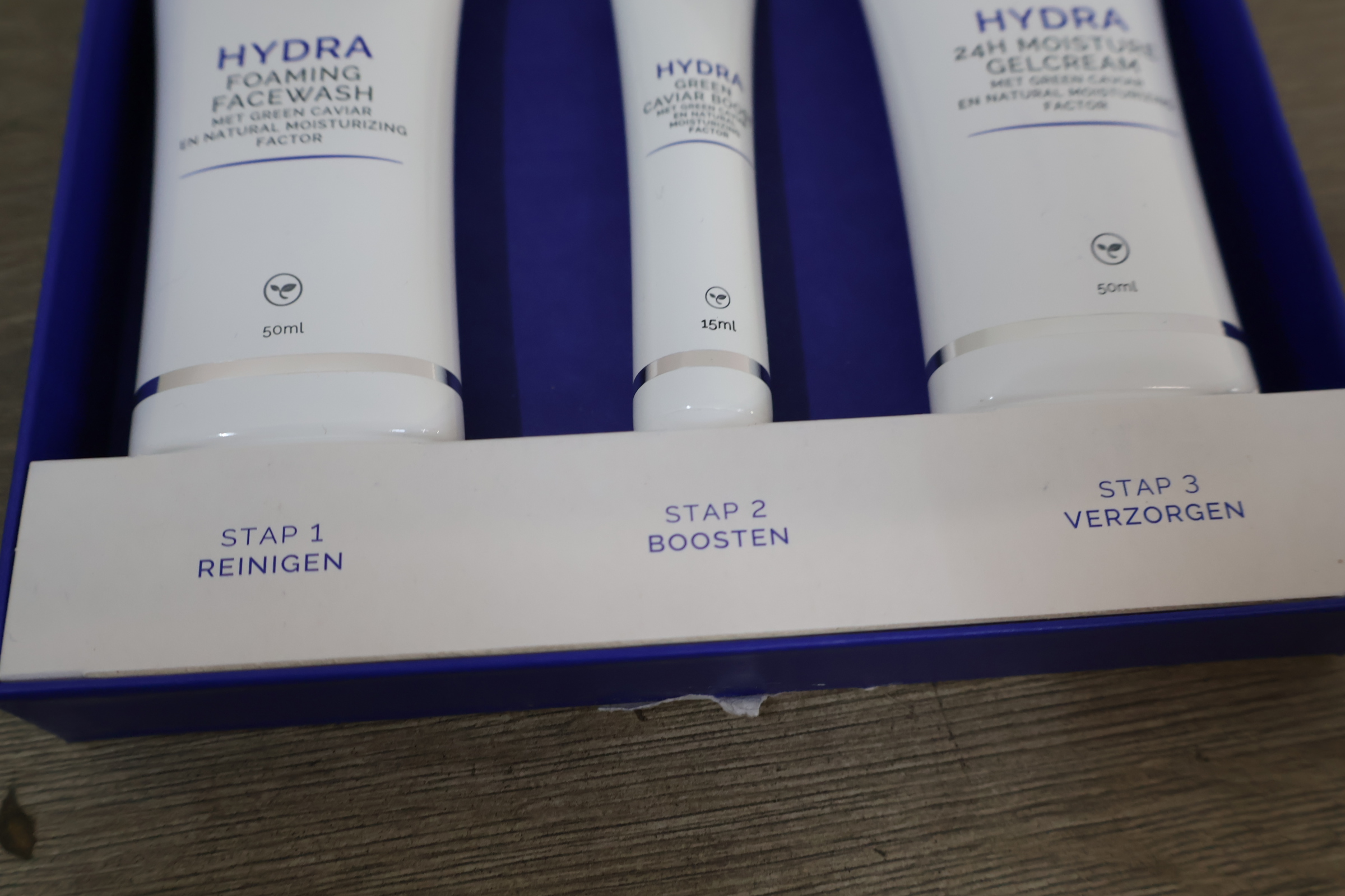 6 verscheidene verzorgingssets – foto 17 – kavel bij GSD Auctions, Zoeterwoude